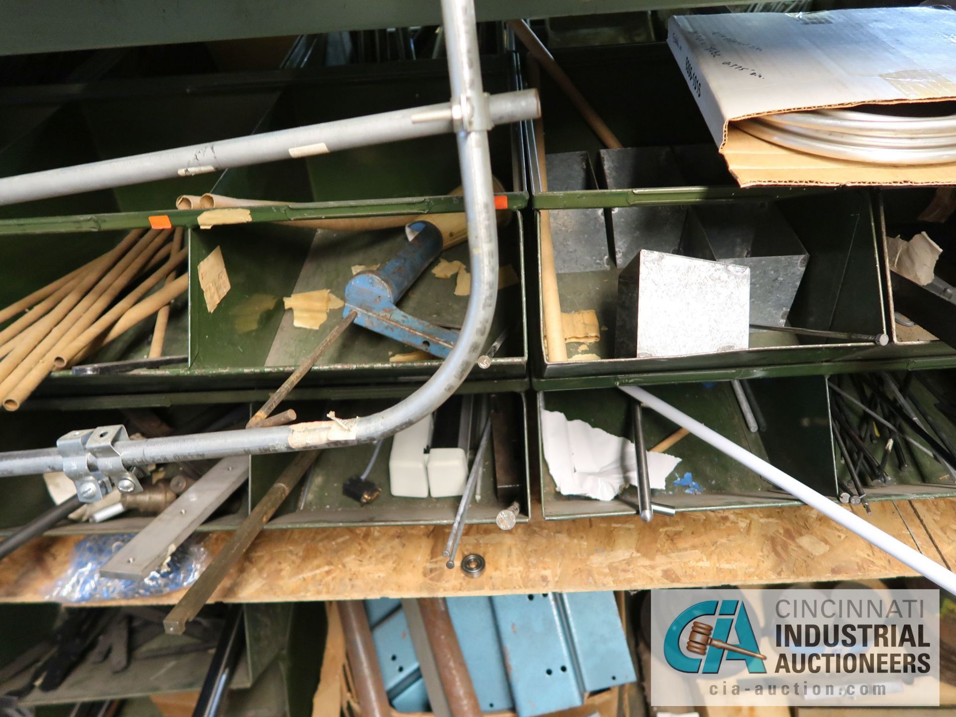 (LOT) CONTENTS OF (1) RAND AND FLOOR INCLUDING MISCELLANEOUS SCRAP METAL **NO RACK** - Image 17 of 18