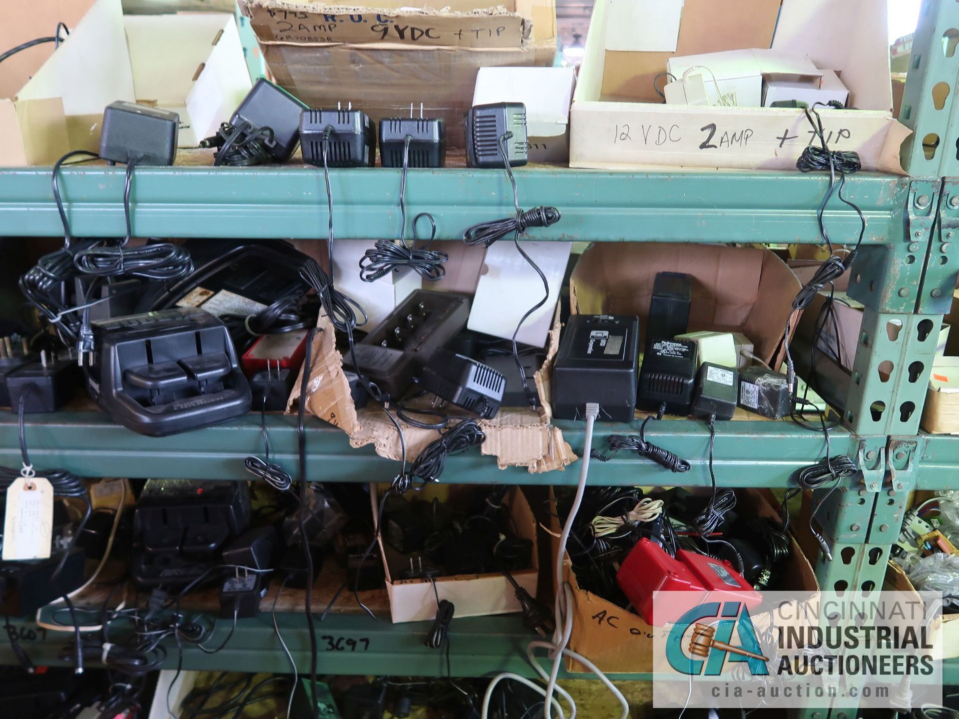 CONTENTS OF (5) RACKS INCLUDING MISCELLANEOUS POWER CORDS, BATTERY CHARGERS **NO RACKS** - Image 6 of 21