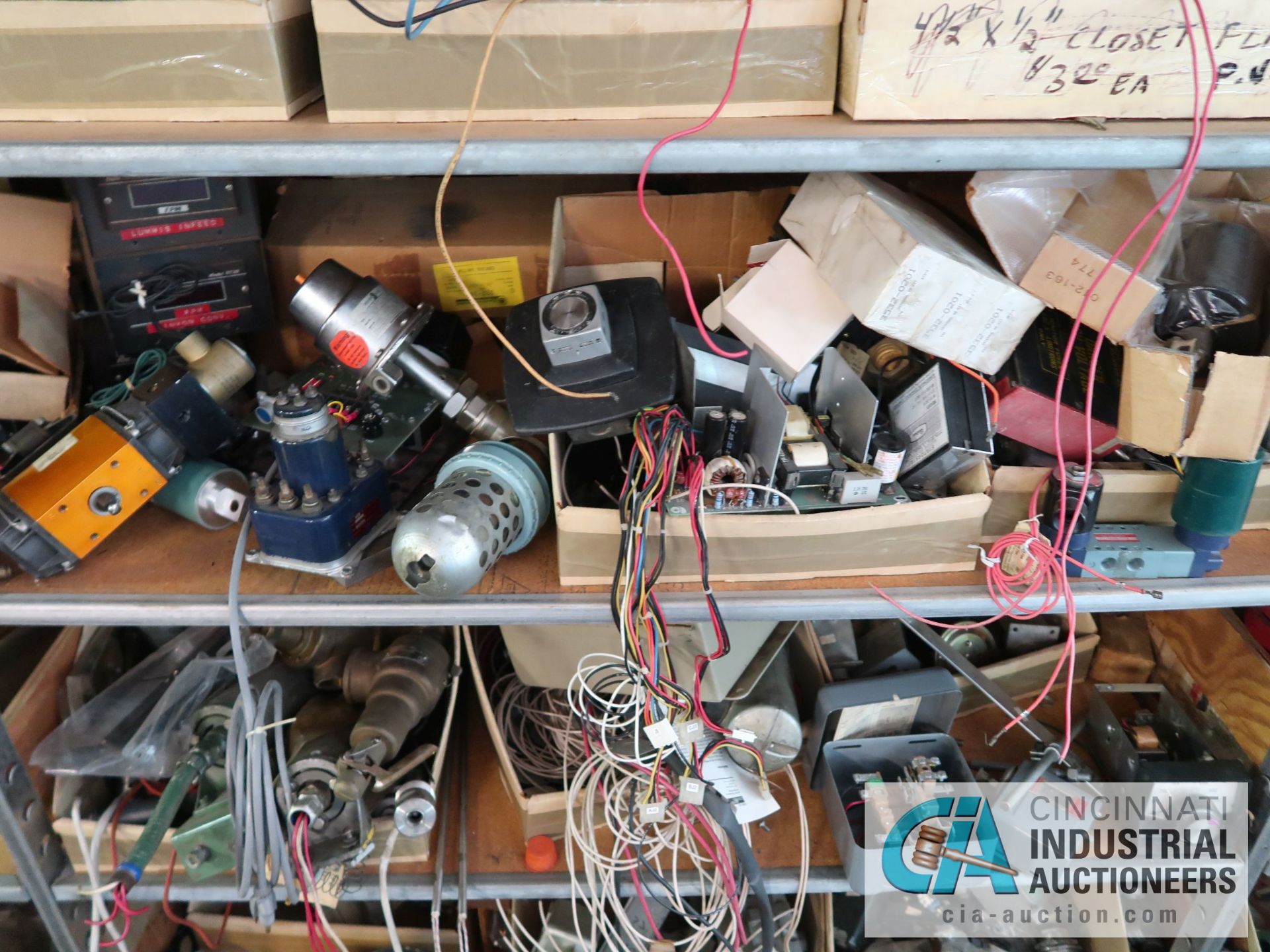 CONTENTS OF (16) SHELVES INCLUDING MISCELLANEOUS VALVES, THERMOSTATS, ANALYZERS, ELECTRICAL, CONTROL - Image 29 of 47