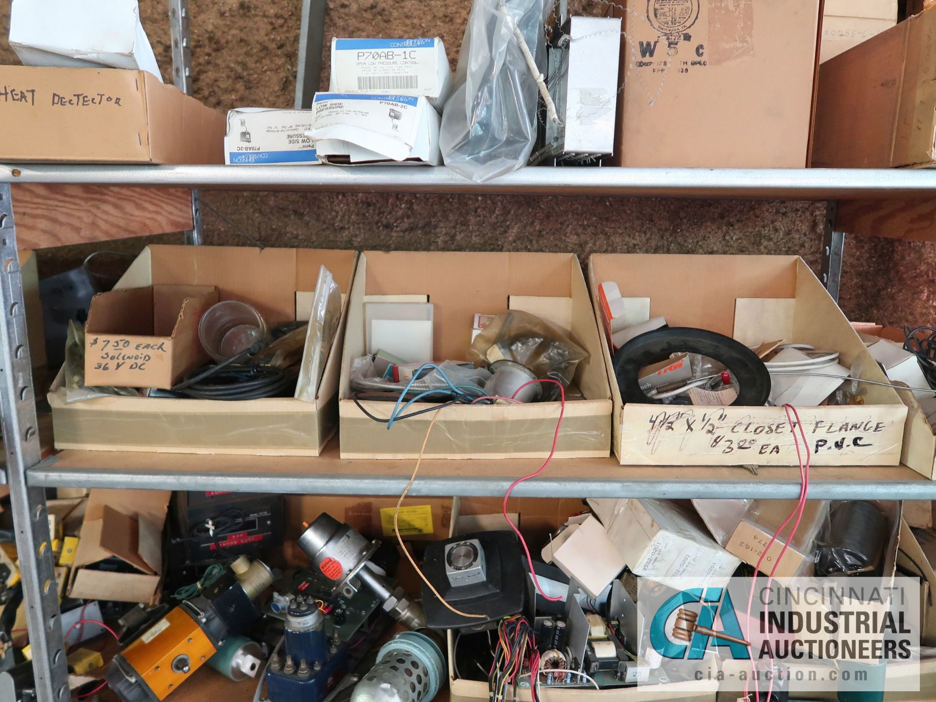 CONTENTS OF (16) SHELVES INCLUDING MISCELLANEOUS VALVES, THERMOSTATS, ANALYZERS, ELECTRICAL, CONTROL - Image 30 of 47