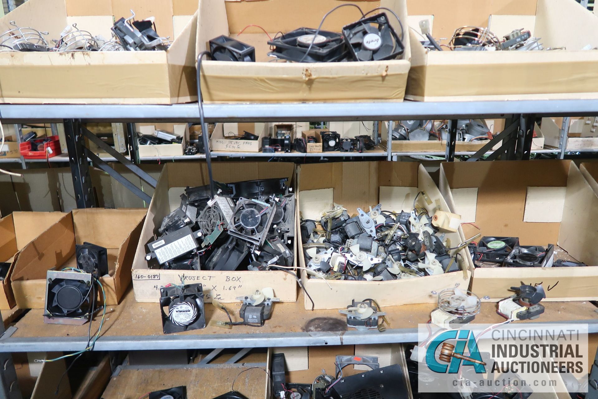 (LOT) LARGE QUANTITY OF COMPUTER FANS OF ALL SIZES ON (7) SECTIONS SHELVING - Image 11 of 21