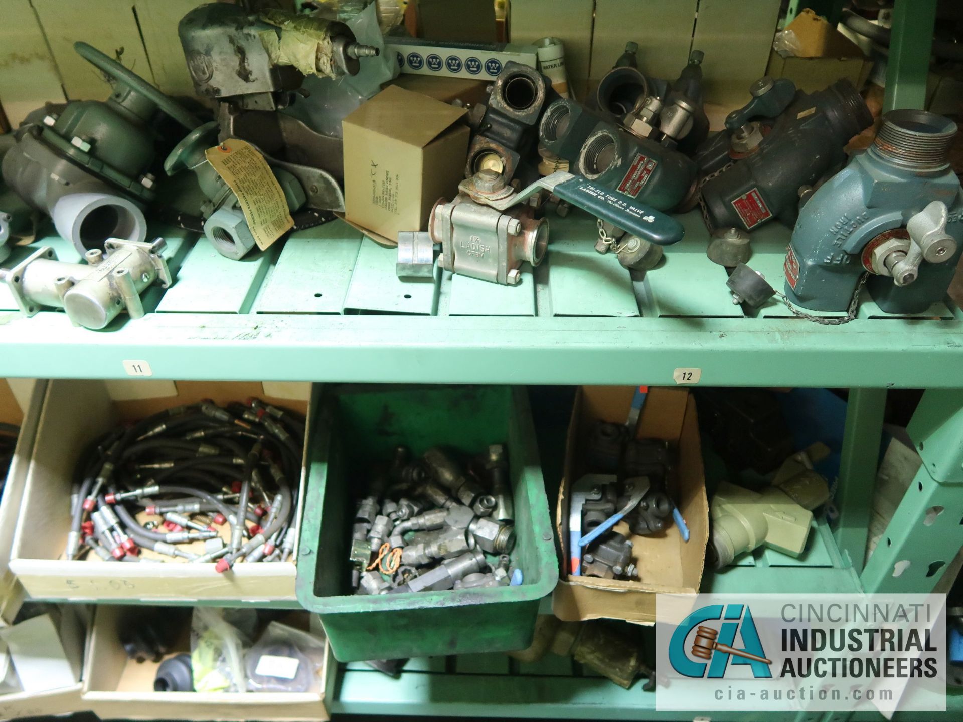 CONTENTS OF (6) RACKS INCLUDING MISCELLANEOUS VALVES, SEALS, FILTERS, PLUMBING PARTS, FIRE SPRINKLER - Image 7 of 26