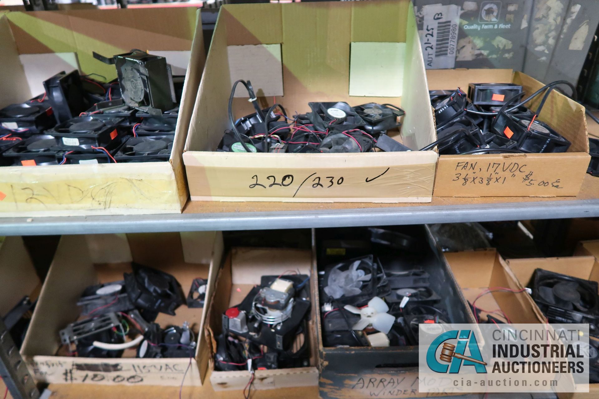 (LOT) LARGE QUANTITY OF COMPUTER FANS OF ALL SIZES ON (7) SECTIONS SHELVING - Image 22 of 27