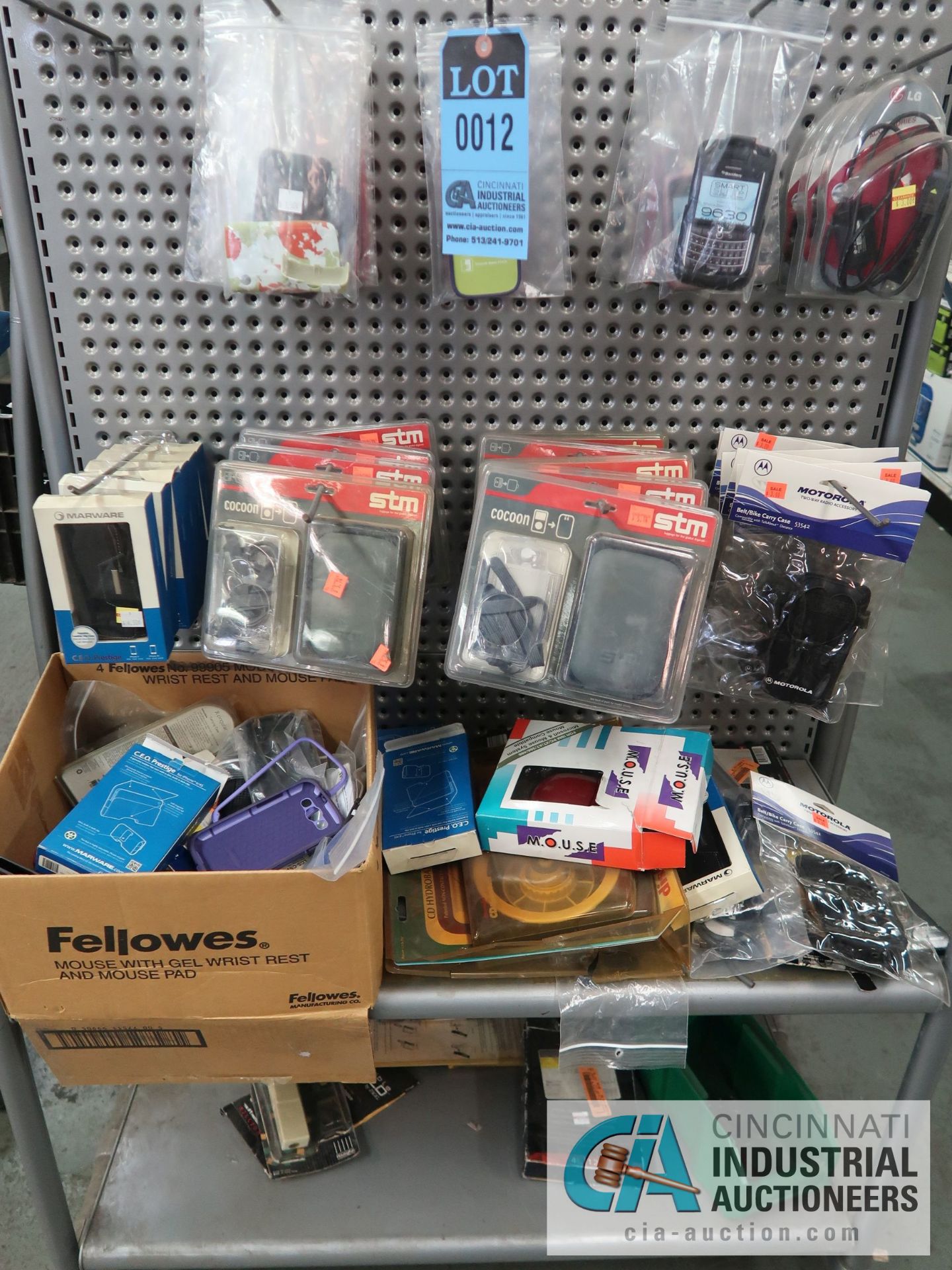 CONTENTS ON DISPLAY RACK INCLUDING CELL PHONE CASES