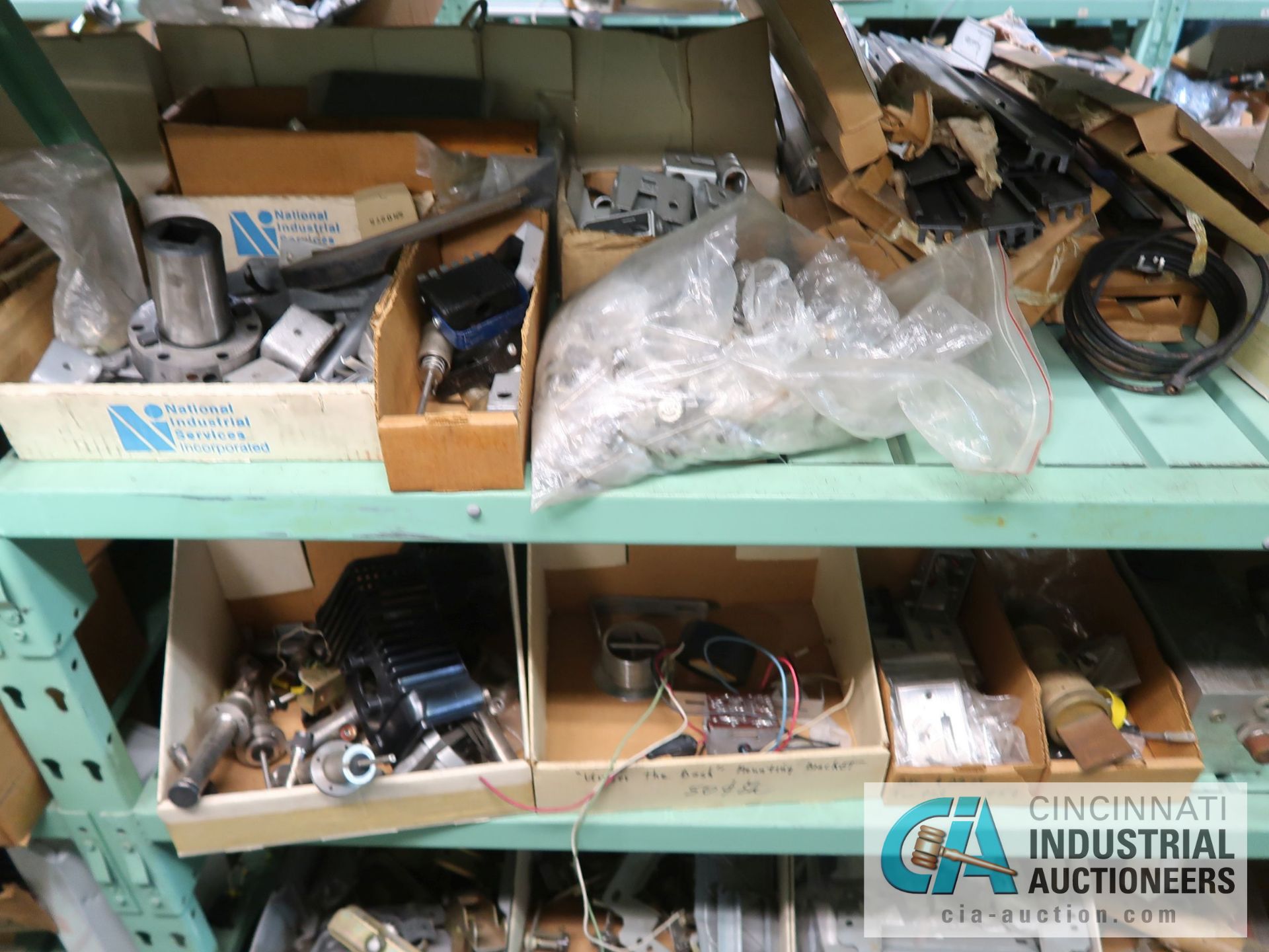 CONTENTS OF (6) RACKS INCLUDING MISCELLANEOUS AUTOMOTIVE PARTS, BREAKS, ROTORS, GASKETS, MOUNTING - Image 32 of 38