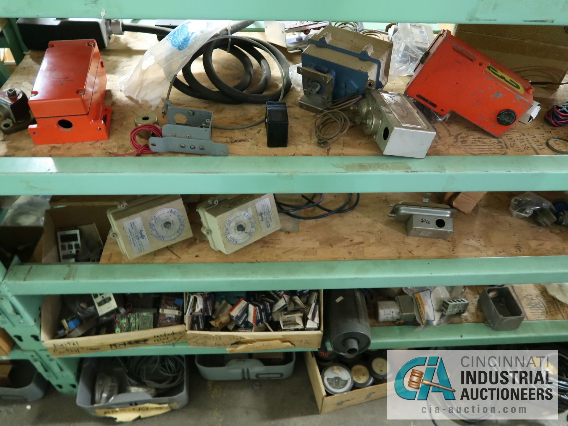 (LOT) CONTENTS OF (2) SECTIONS GREEK RACK - ELECTRICAL, PHOTO CELLS, TRANSDUCERS AND OTHER - Image 11 of 18