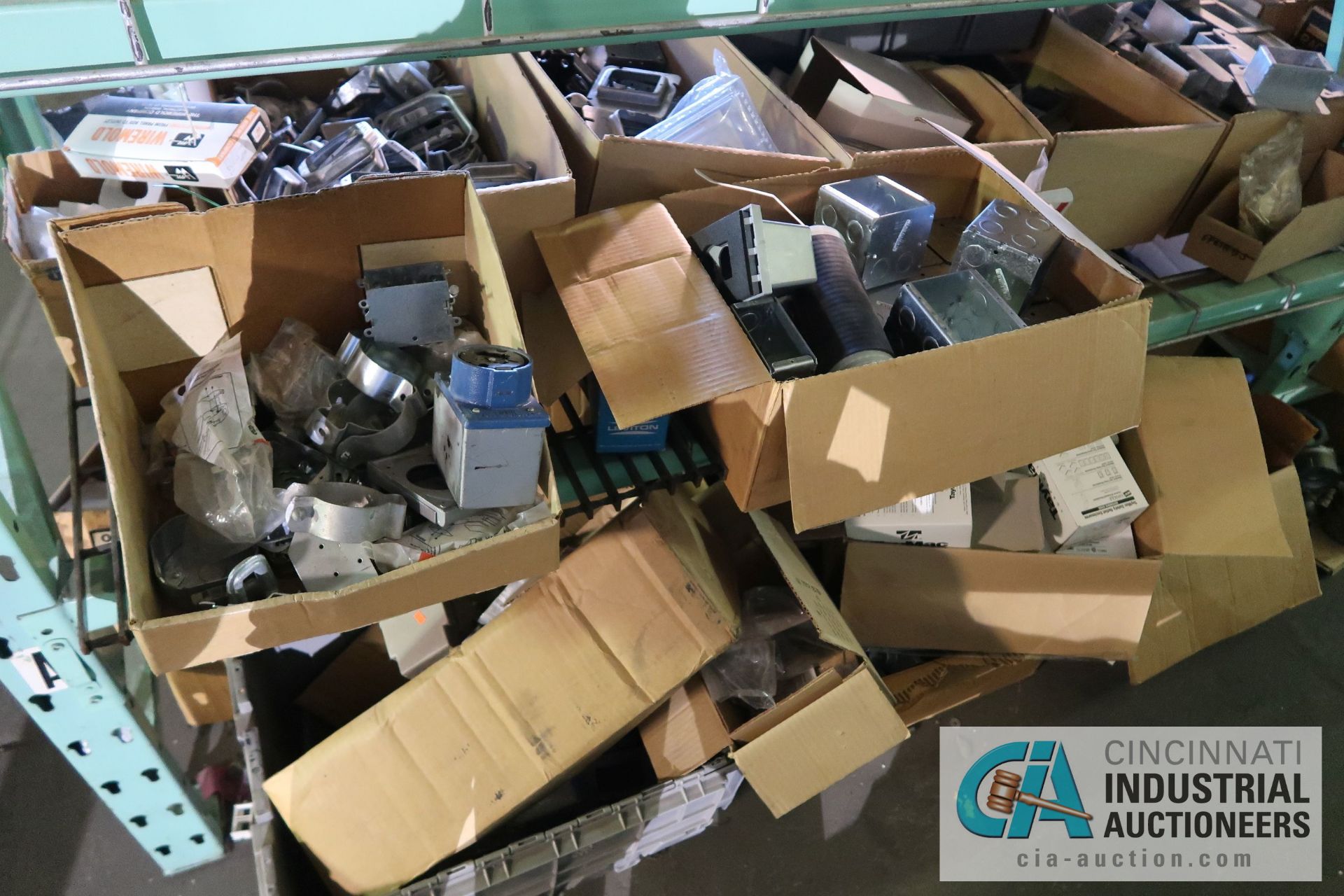 (LOT) CONTENTS OF (5) SECTIONS GREEN RACK AND STEEL TOTES - ALL ELECTRICAL CONTRACTORS ITEMS - - Image 31 of 47