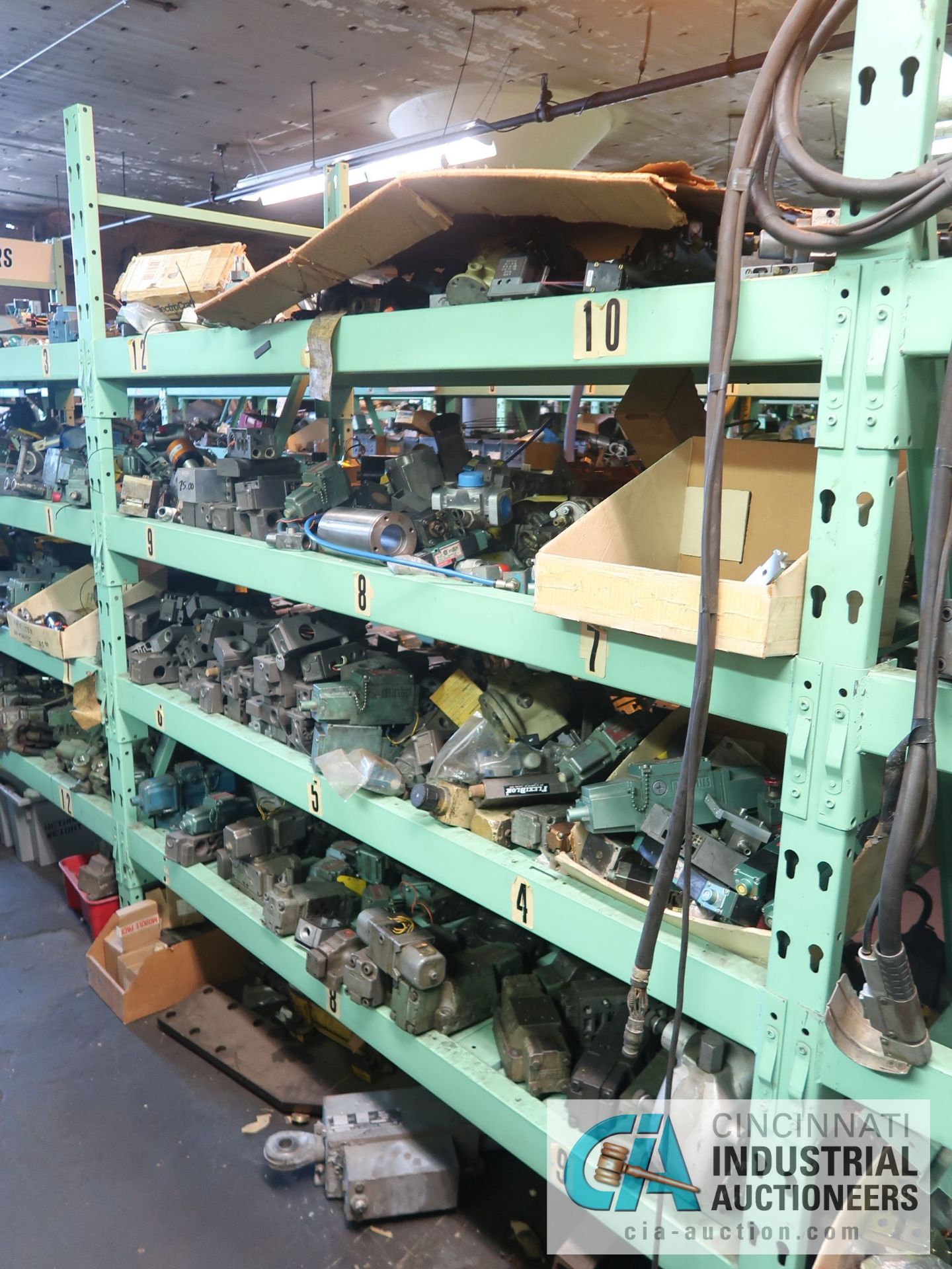 CONTENTS OF (6) RACKS INCLUDING MISCELLANEOUS PNEUMATIC CYLINDERS AND CONTROL VALVES **NO RACKS** - Image 36 of 39