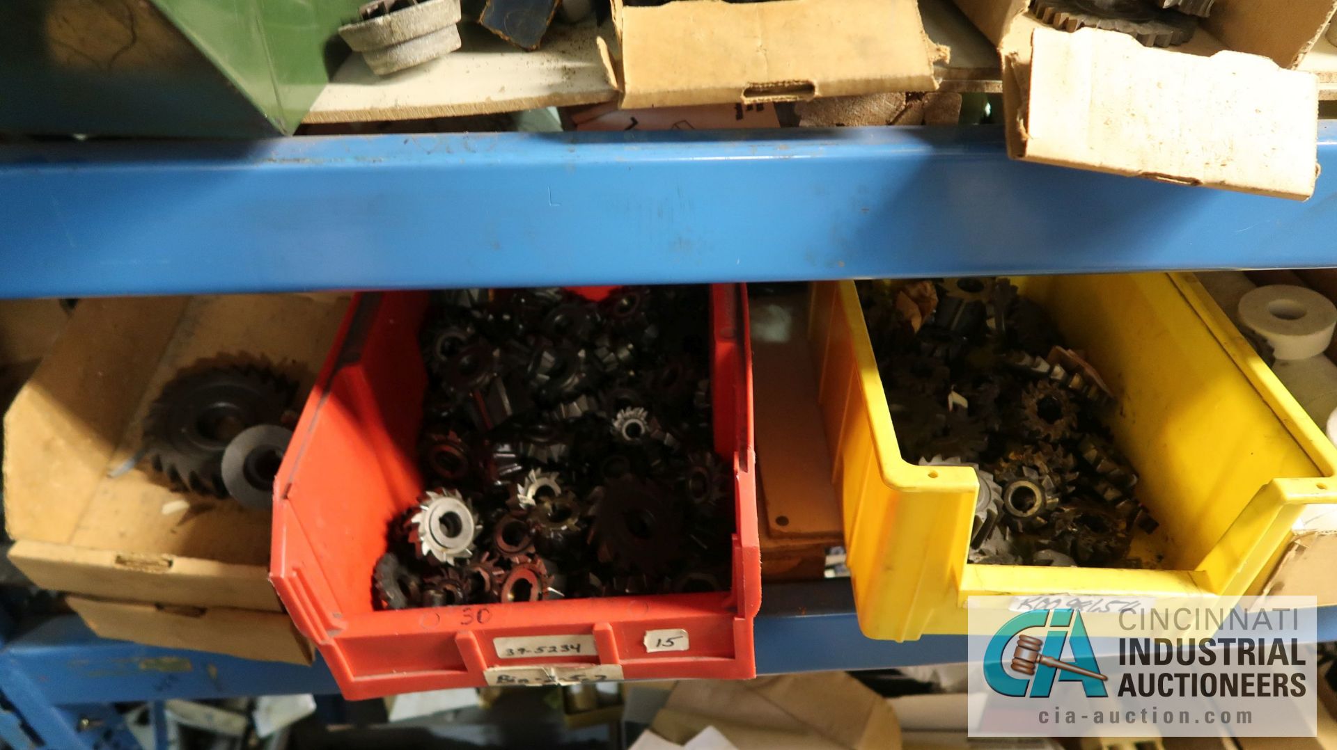 (LOT) ASSORTED ABRASIVES, GRINDING WHEELS AND HARDWARE ON (5) SECTIONS BLUE RACK AND IN WIRE BASKET - Image 3 of 24