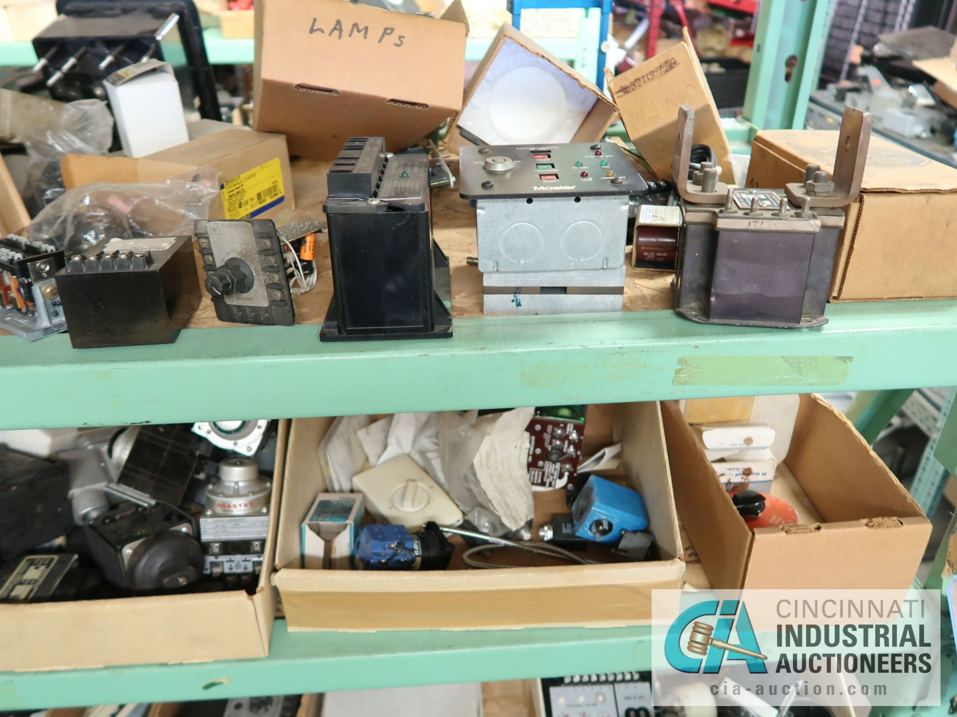 (LOT) CONTENTS OF (3) SECTION GREEN RACK - ALLEN BRADLEY ELECTRICAL COMPONENTS, INDUSTRIAL - Image 14 of 25