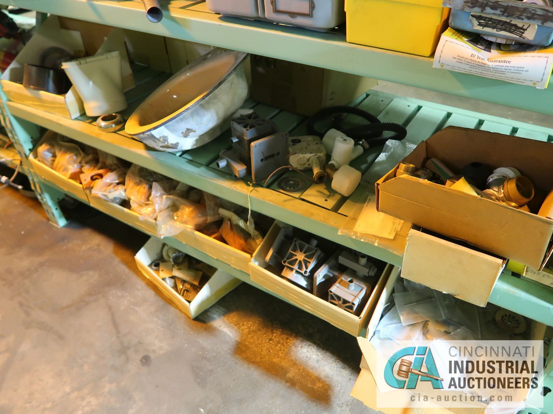 CONTENTS OF (6) RACKS INCLUDING MISCELLANEOUS VALVES, SEALS, FILTERS, PLUMBING PARTS, FIRE SPRINKLER - Image 14 of 26