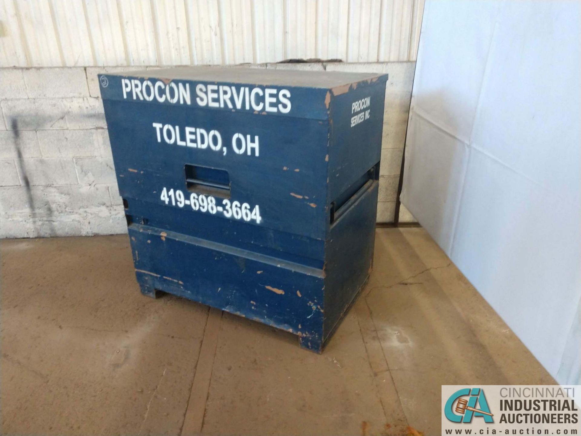 30" X 48" X 50" BLUE PORTABLE JOBOX CABINET **LOCATED AT 1400 OAK ST., TOLEDO, OHIO**