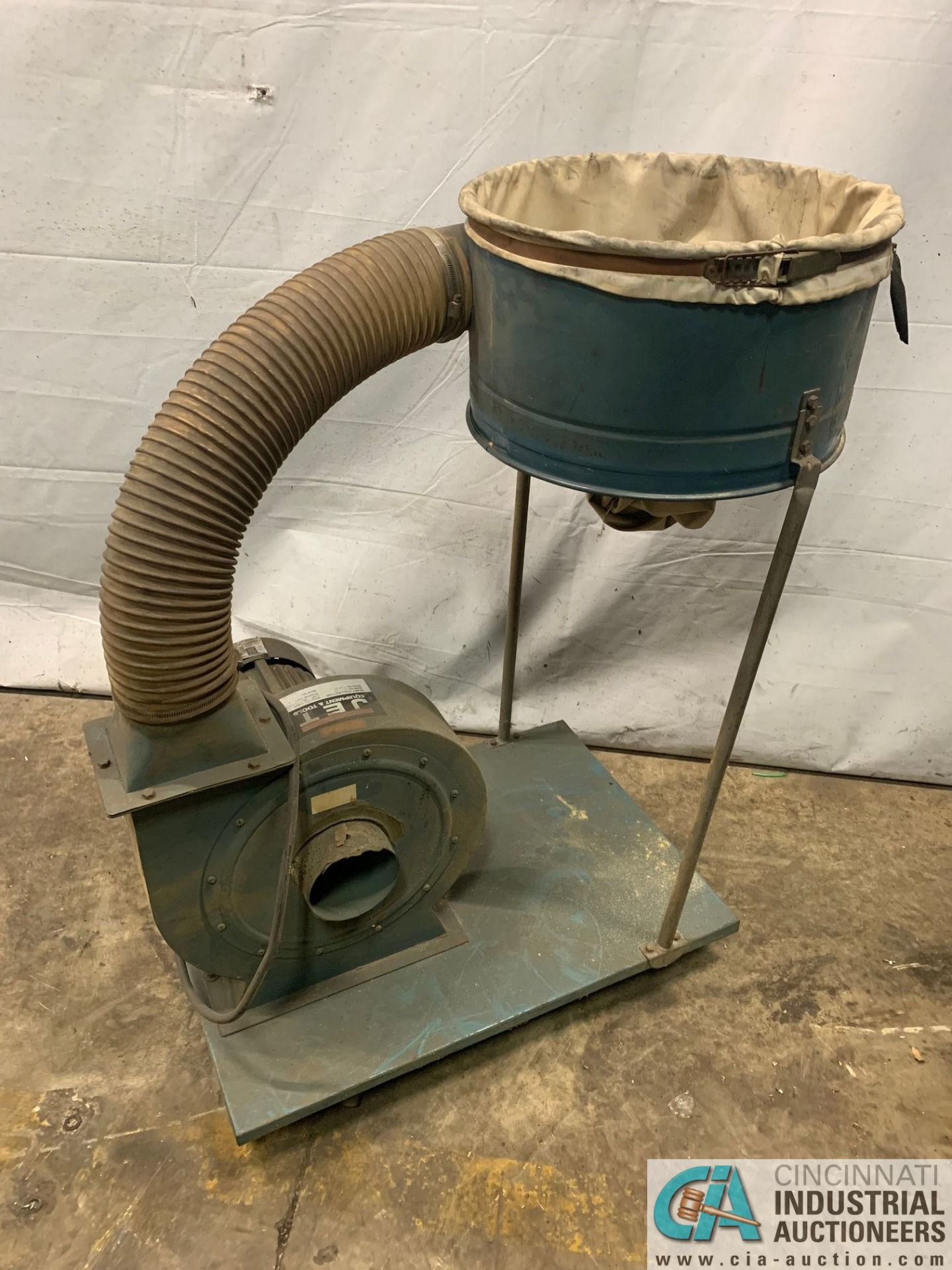 2 HP JET MODEL DC-1182 DUST COLLECTOR **LOCATED AT 1400 OAK ST., TOLEDO, OHIO** - Image 2 of 3