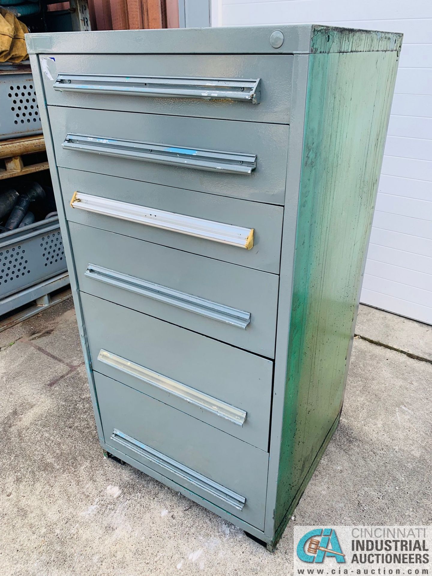 6-DRAWER VIDMAR 30" X 27" X 59" TOOL CABINET **LOCATED AT 1400 OAK ST., TOLEDO, OHIO**