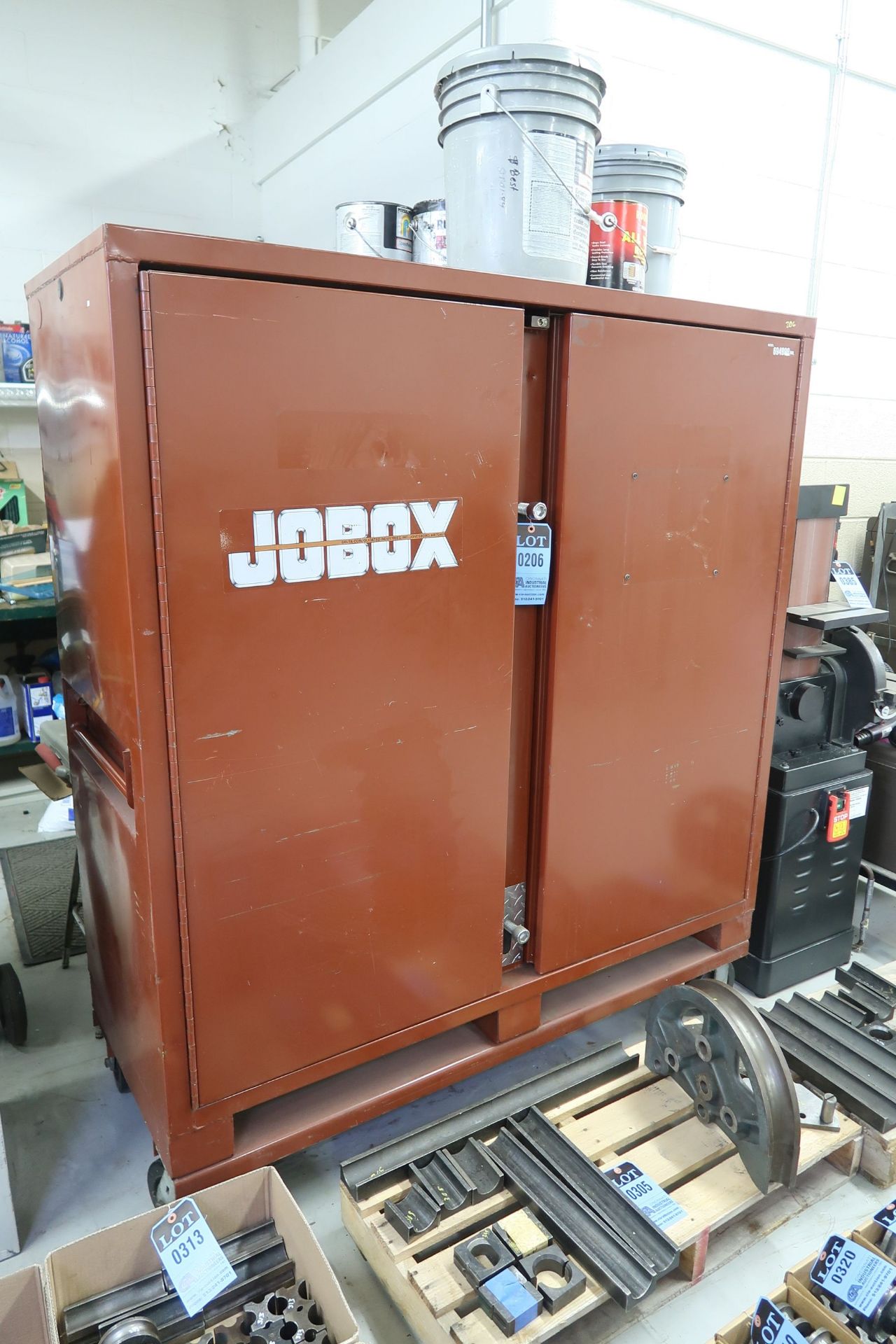 60" X 24" X 69" PORTABLE JOBOX MODEL 69490 STORAGE CABINET - Image 2 of 2