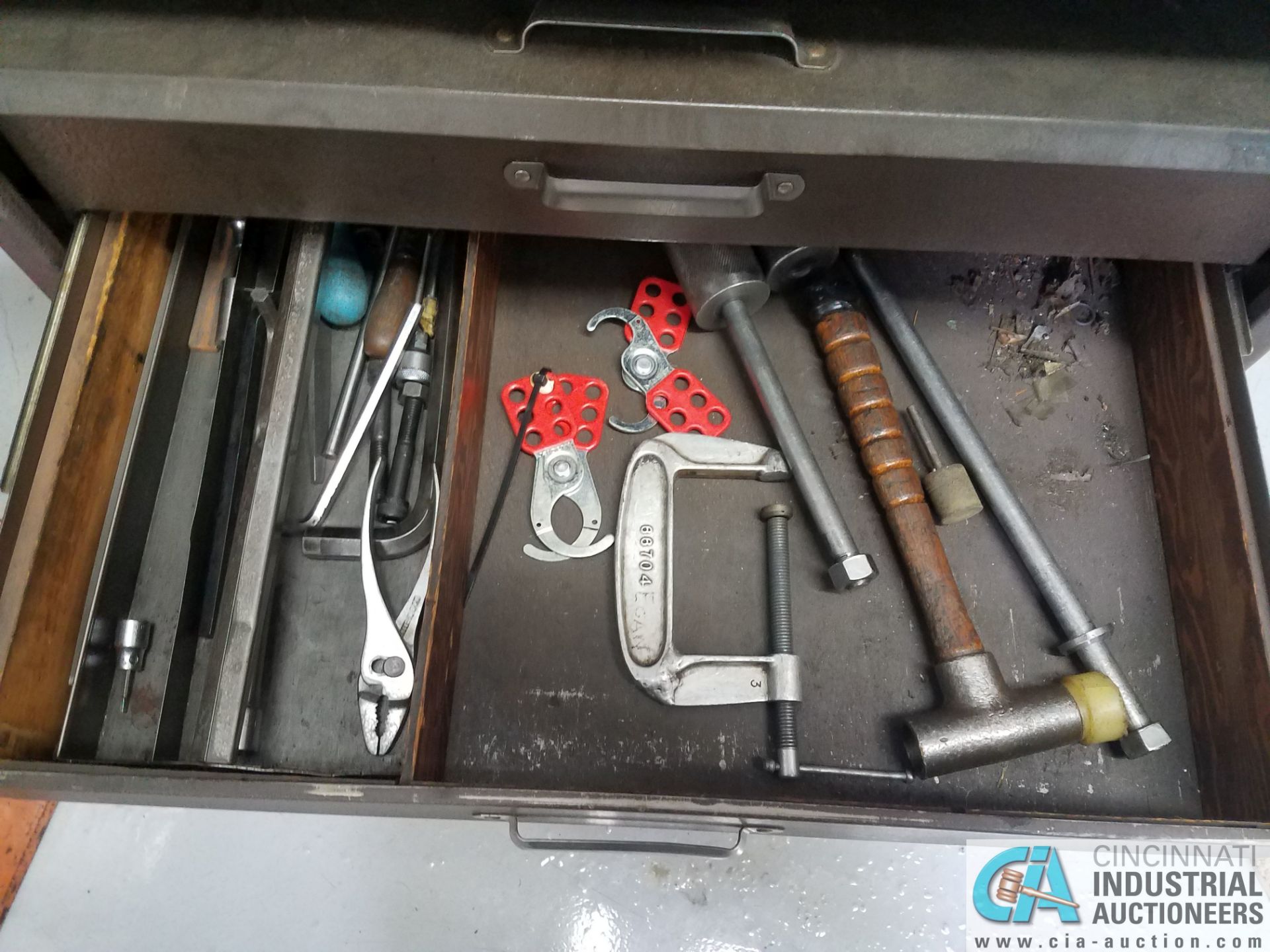 12-DRAWER KENNEDY PORTABLE TOOLBOX WITH CONTENTS, COMBO AND HEX WRENCHES, SCREWDRIVERS, C-CLAMPS, - Image 5 of 6