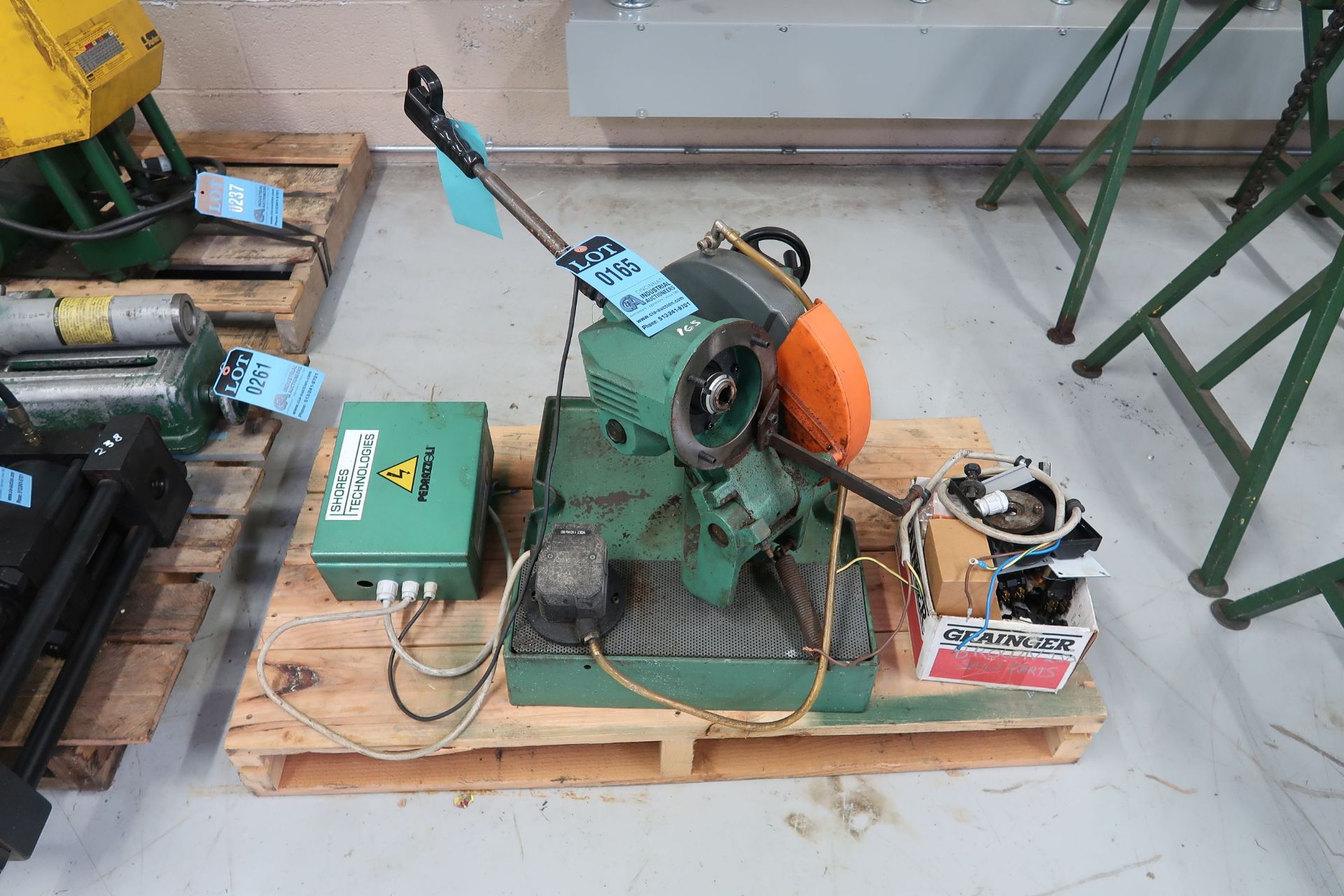 BROWN MODEL 250 TABLE MOUNTED SAW (PARTS MACHINE)