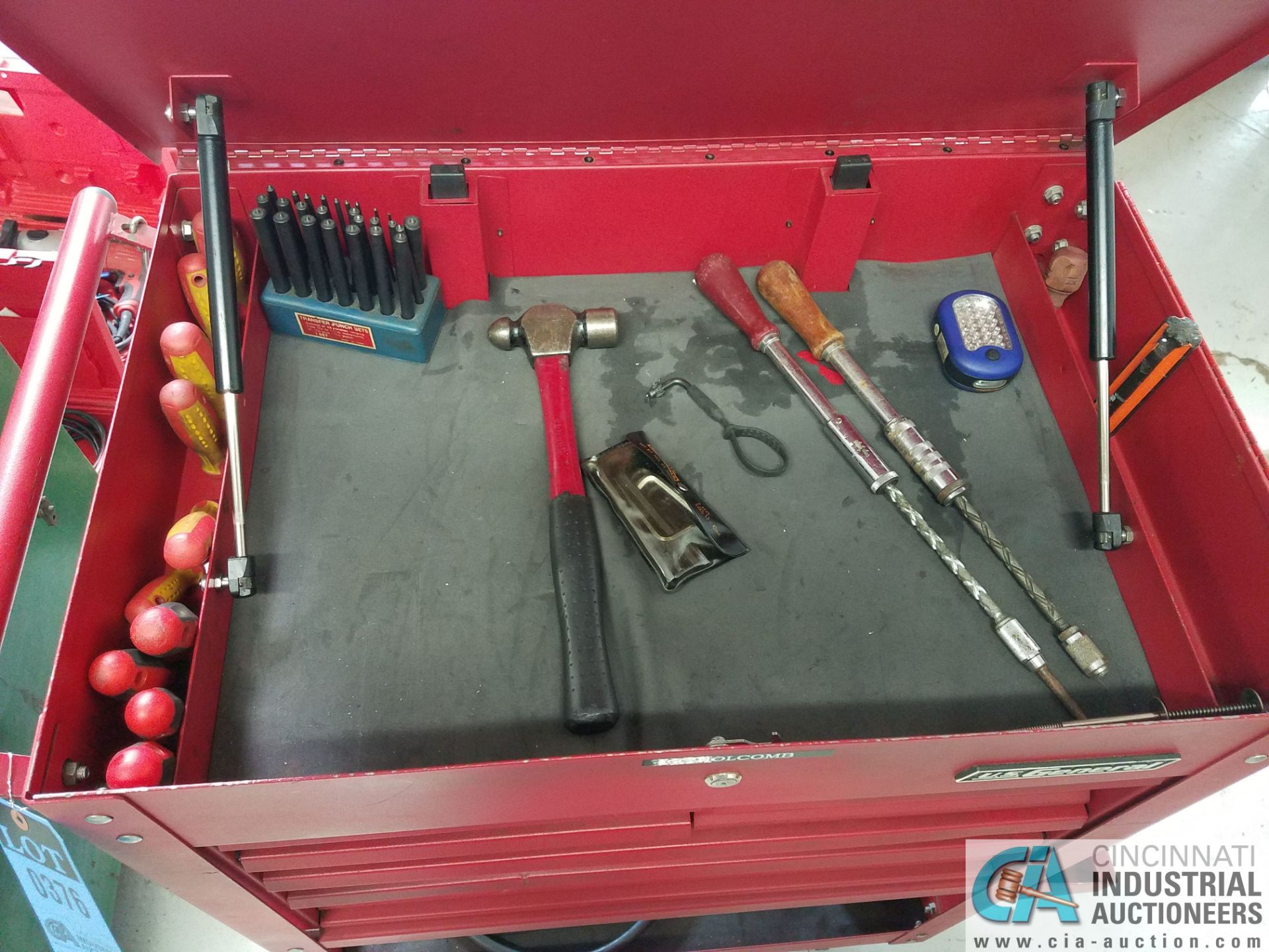 6-DRAWER US GENERAL PORTABLE TOOLBOX WITH CONTENTS; COMBO WRENCHES, SOCKETS, TRANSFER PUNCHES, - Image 2 of 4