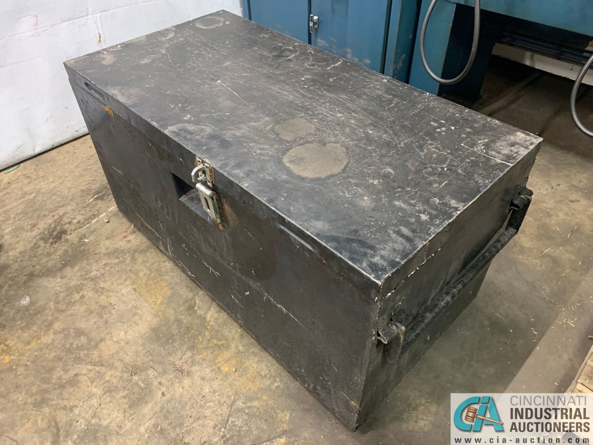 24" X 48" X 25" BLACK PORTABLE JOBOX **LOCATED AT 1400 OAK ST., TOLEDO, OHIO**