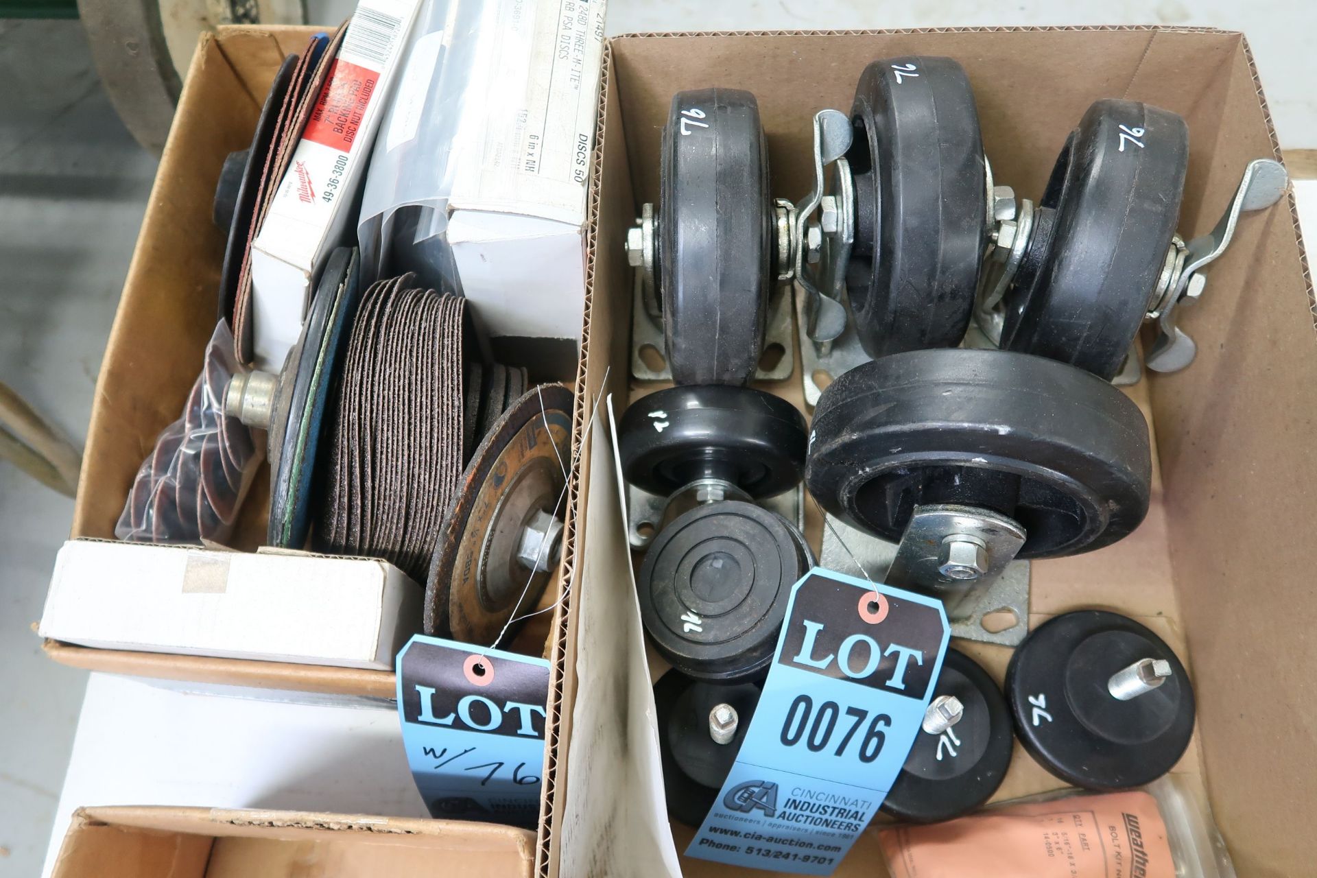 (LOT) MISCELLANEOUS CART WHEELS AND SANDING DISCS