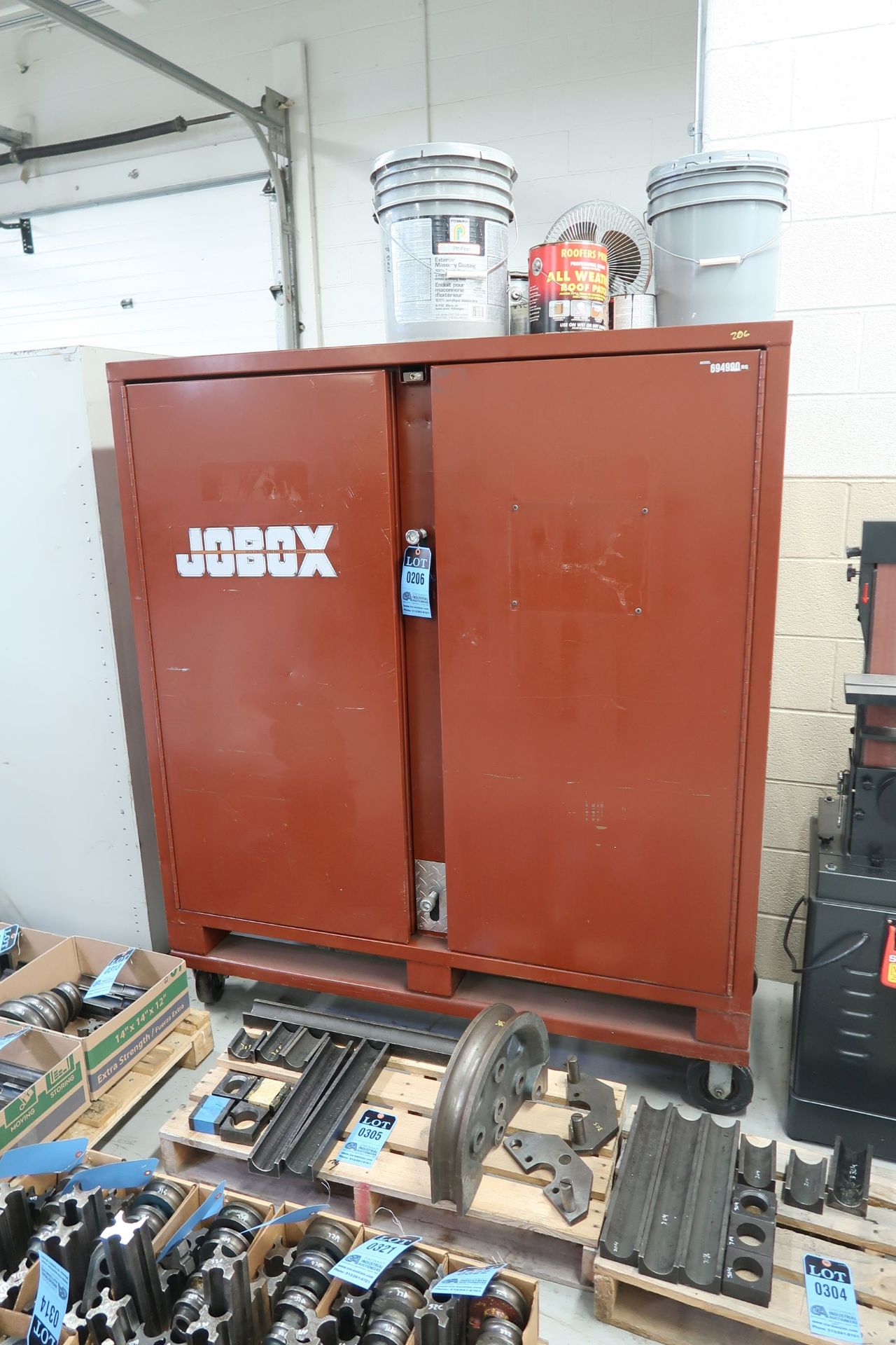 60" X 24" X 69" PORTABLE JOBOX MODEL 69490 STORAGE CABINET