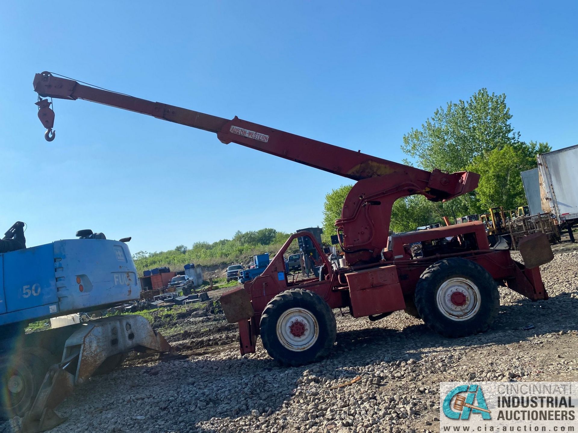 AUSTIN-WESTERN ROUGH TERRAIN CRANE, LP GAS, OUTRIGGERS; S/N M2204892 *NO LP TANKS - Image 2 of 12