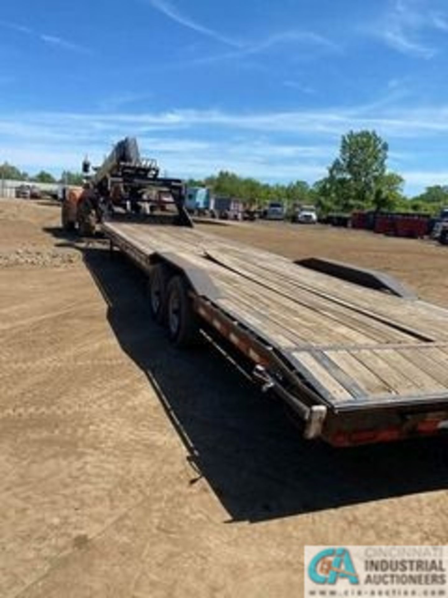 2016 - 36' LOADTRAIL TANDEM AXLE GOOSENECK EQUIPMENT TRAILER, 14,000 GVW, VIN# 4ZEGC3625G1110347 - Image 2 of 4