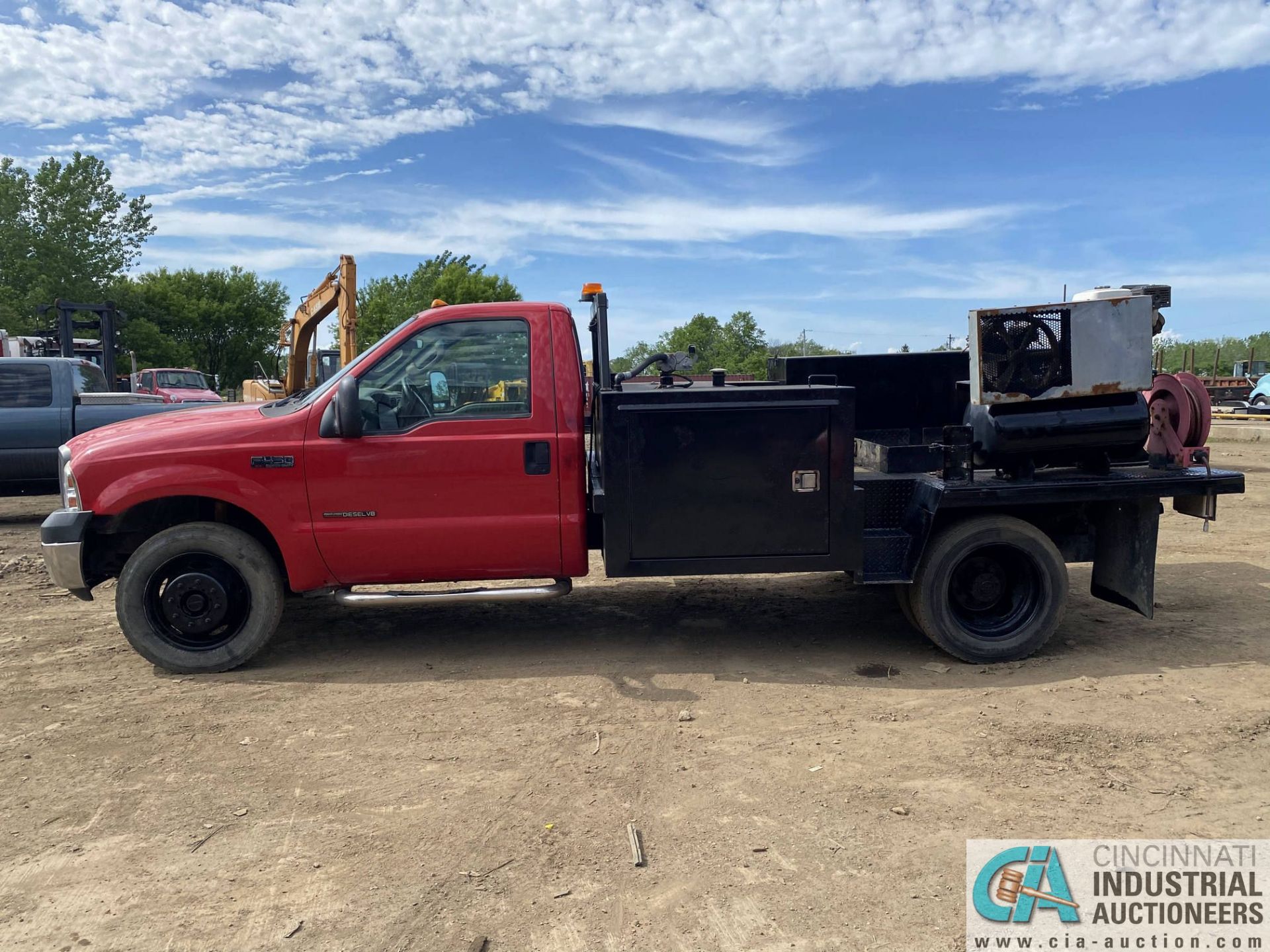 1999 FORD F450, 7.3 DIESEL 4X4 SERVICE TRUCK, MILES 292,503 - Image 2 of 9