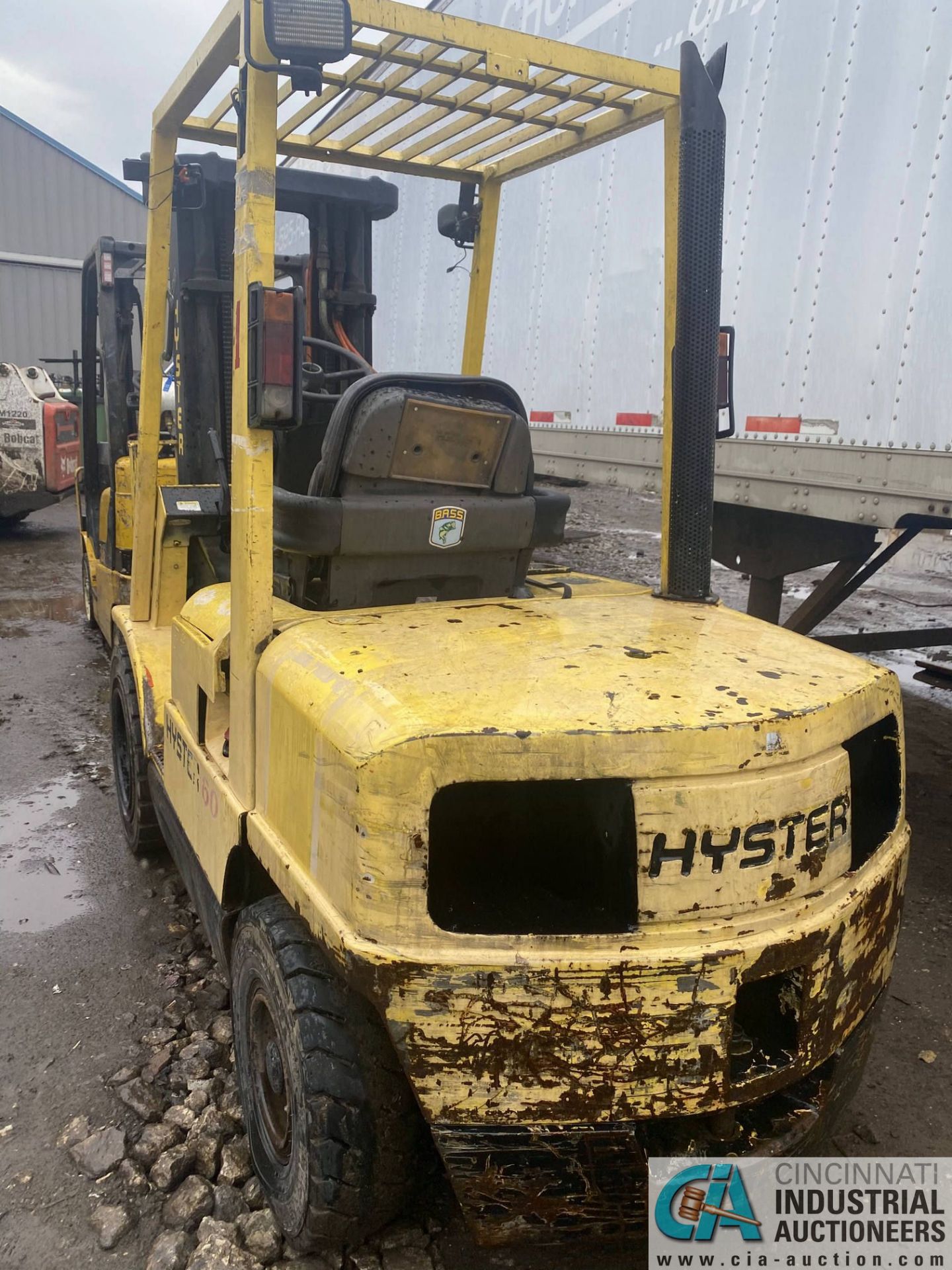 6,000 LB. CAPACITY HYSTER H60XM DIESEL PNEUMATIC TIRE FORKLIFT; S/N D177B36393U, 3-STAGE MAST, 48" - Image 4 of 8