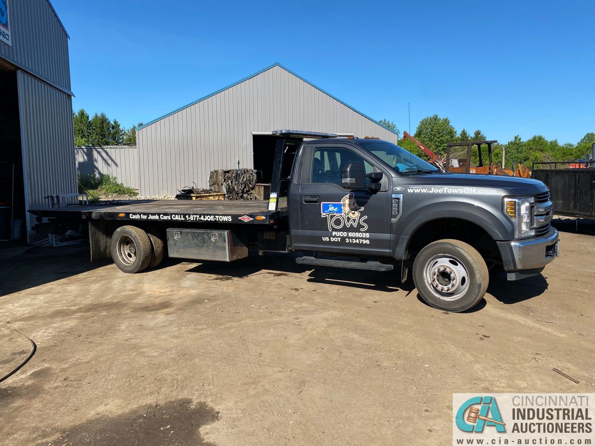 2018 FORD F550XL ROLLBACK, 19' STEEL DECK, RAMSEY CABLE WINCH, 56,657 MILES, AUTOMATIC TRANSMISSION,