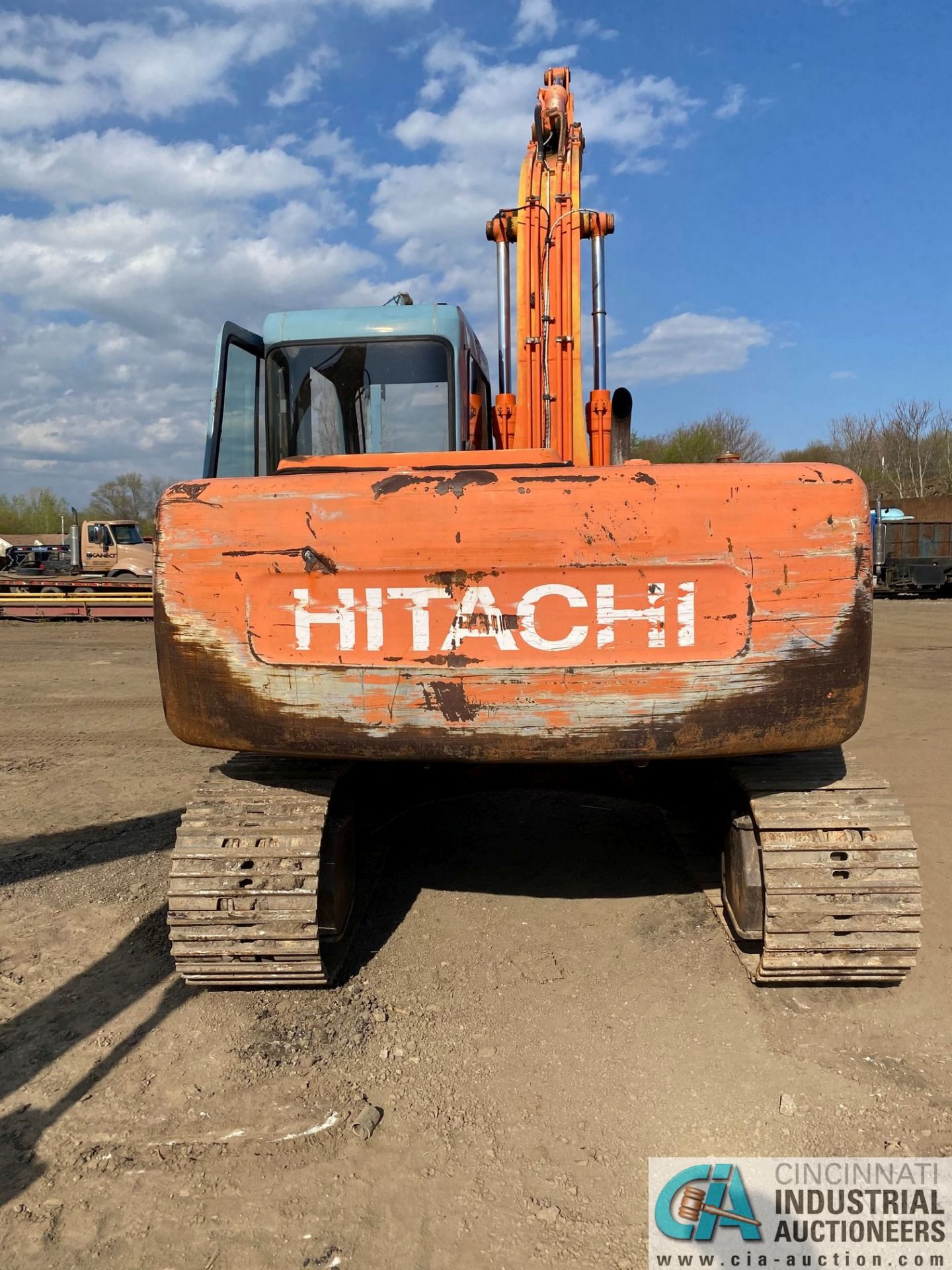 HITACHI EX120-3 TRACK EXCAVATOR; S/N 21V-42658, 8,650 HOURS, WITH 42" BUCKET - Image 4 of 10