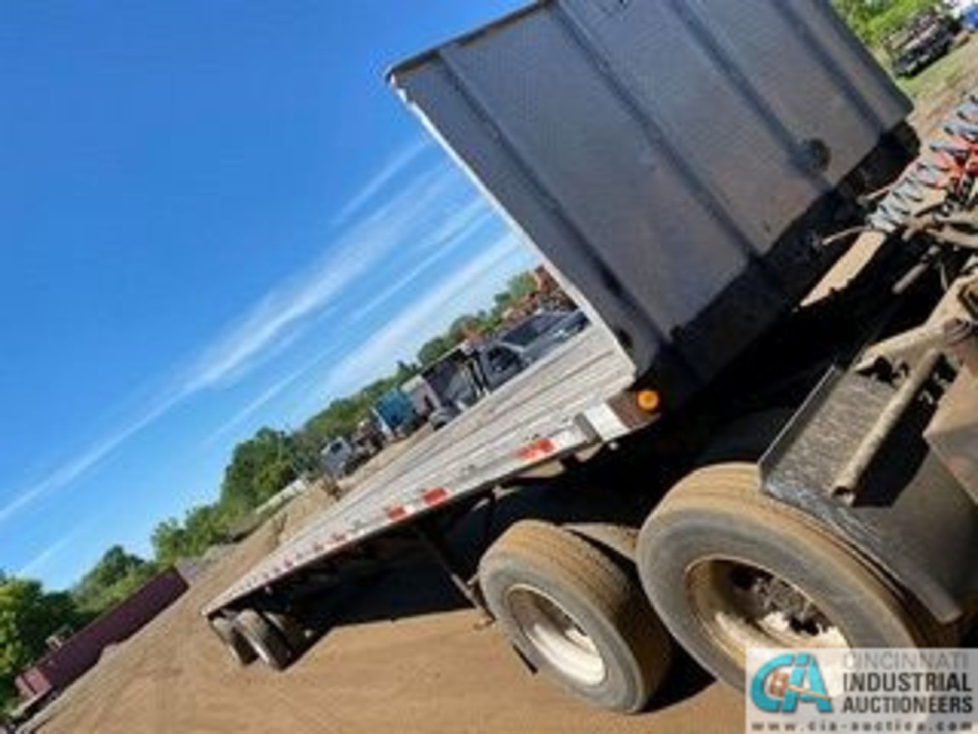 2000 48' FONTAINE TANDEM SPREAD AXLE ALUMINUM DECK TRAILER, 96" WIDE; VIN # 13N14830221514556