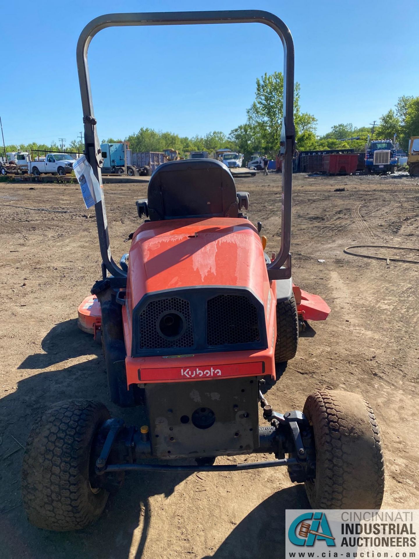 KUBOTA MODEL F3680 DIESEL POWERED 4-WHEEL DRIVE TRACTOR WITH 72" HIPRO3 FRONT MOUNTED MOWER - Image 6 of 7