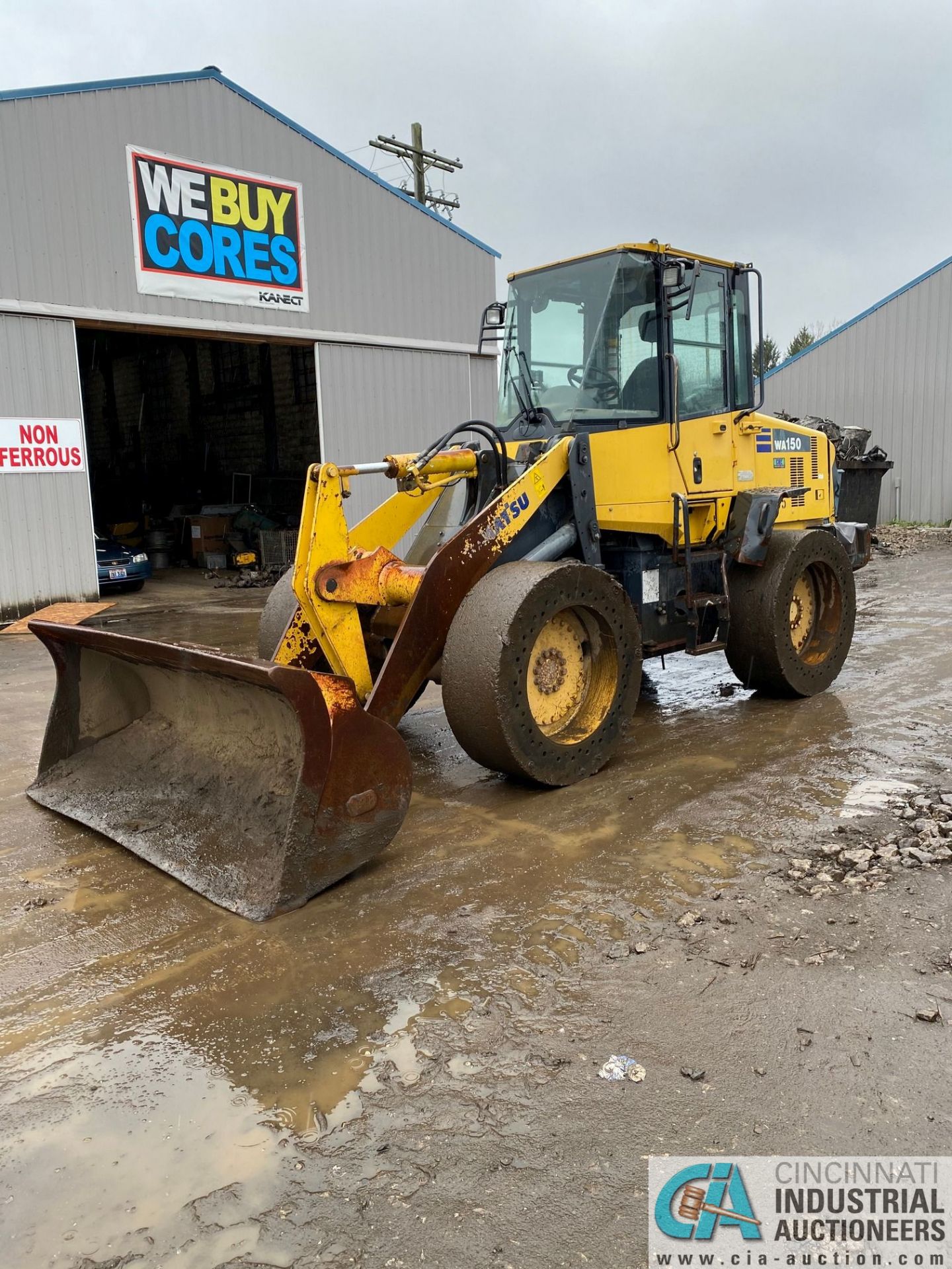 KOMATSU WA150-6 SOLID RUBBER TIRE LOADER, 94" BUCKET; S/N 80405, ID# KMTWA115V01080405,100HP. 6-