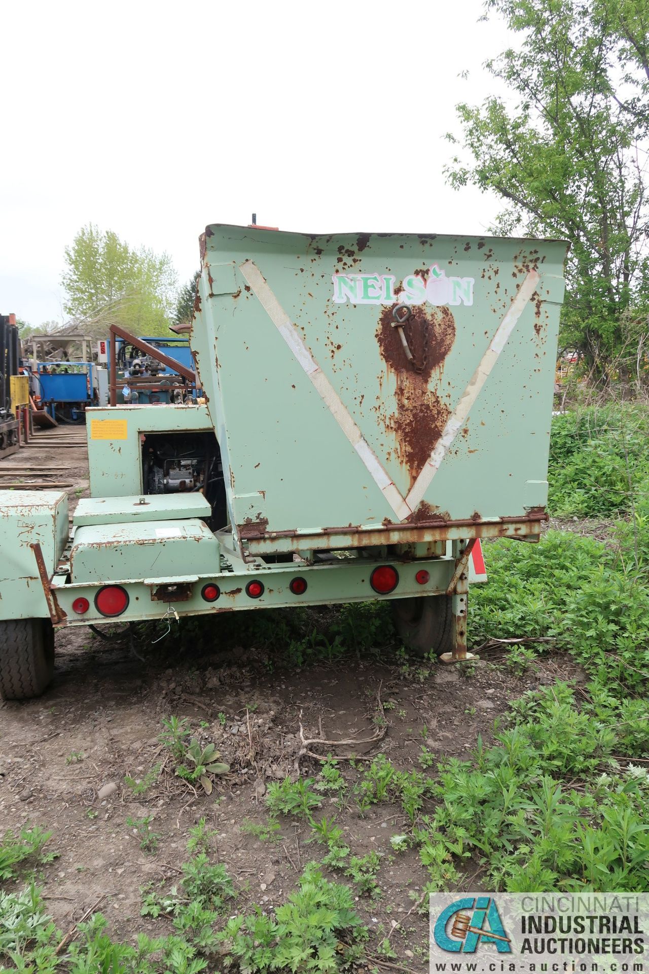 WOODCHUCK HD FRAME MODEL 12 ROTOR MODEL TRAILER MOUNTED DIESEL POWERED WOOD CHIPPER; S/N - Image 4 of 10