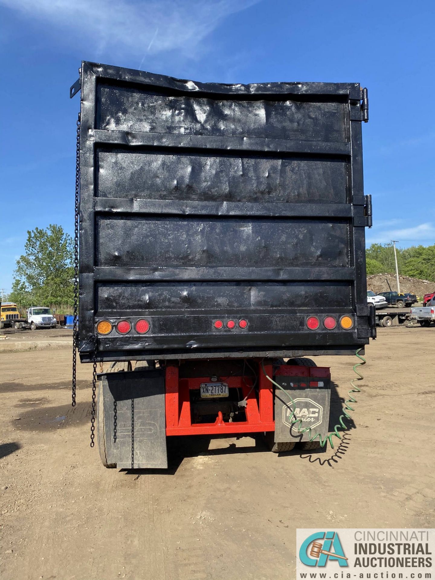 38' STRICK CROP OPEN TOP DUMP TRAILER, 8' SIDEWALLS; VIN # 216736 - Image 5 of 11