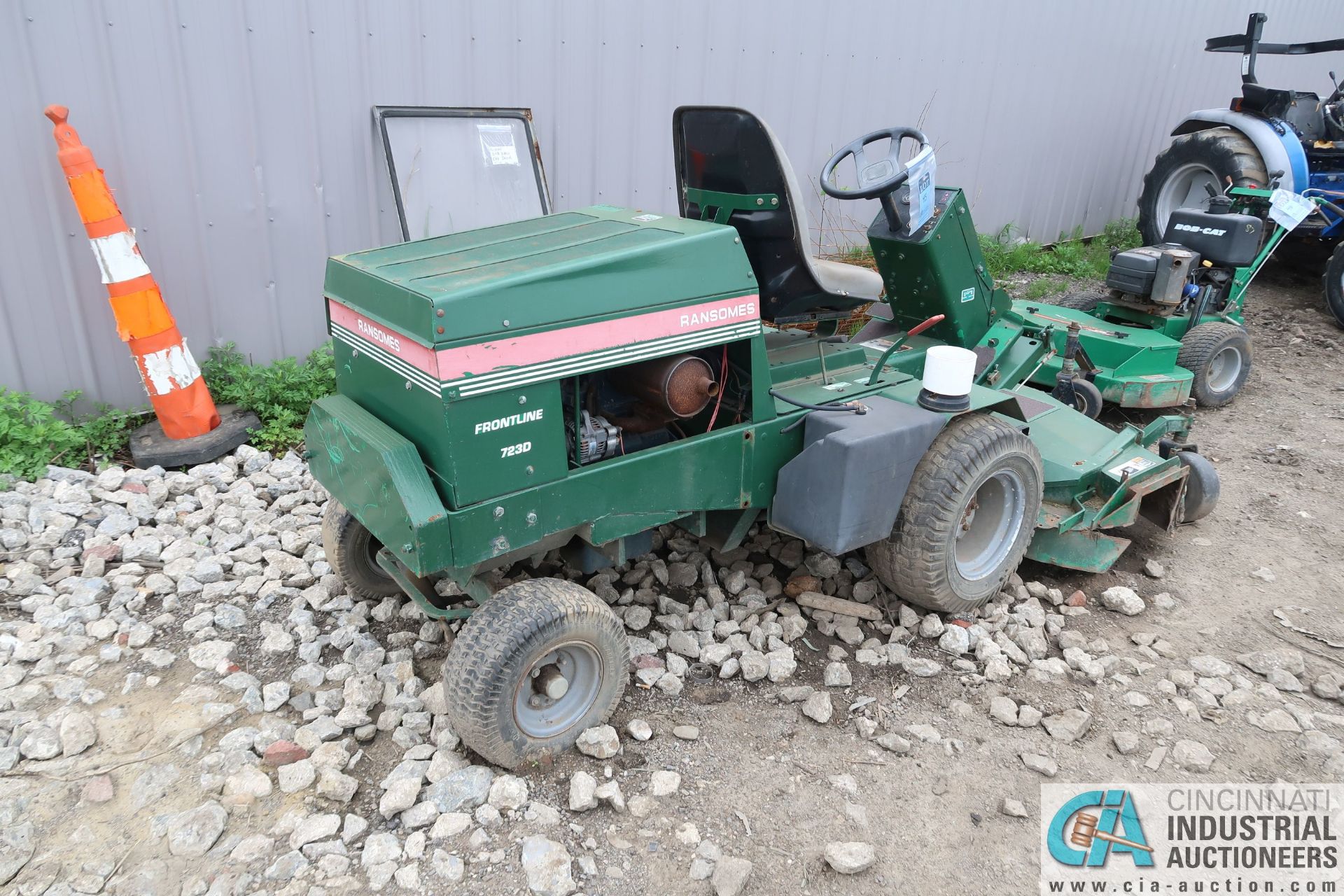 60" RANSOMES MODEL 723D KUBOTA DIESEL POWERED FRONT MOUNT MOWER DECK TRACTOR, 3,674 HOURS - Image 2 of 6