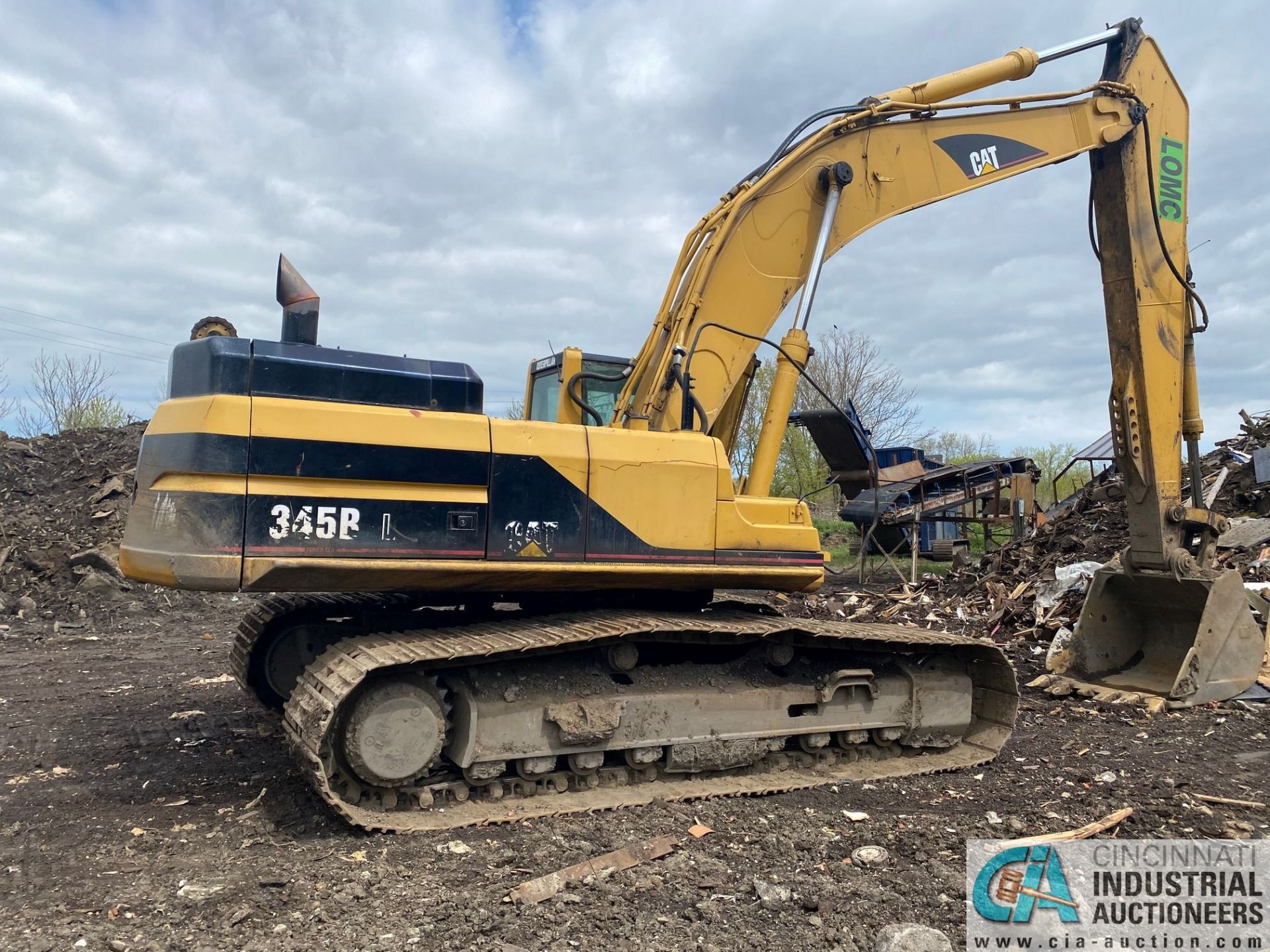 CATERPILLAR 345B-L SERIES II TRACK EXCAVATOR, 10645 HRS., ID# CAT0345BEAGS02252, WITH 56" TOOTH - Image 3 of 10