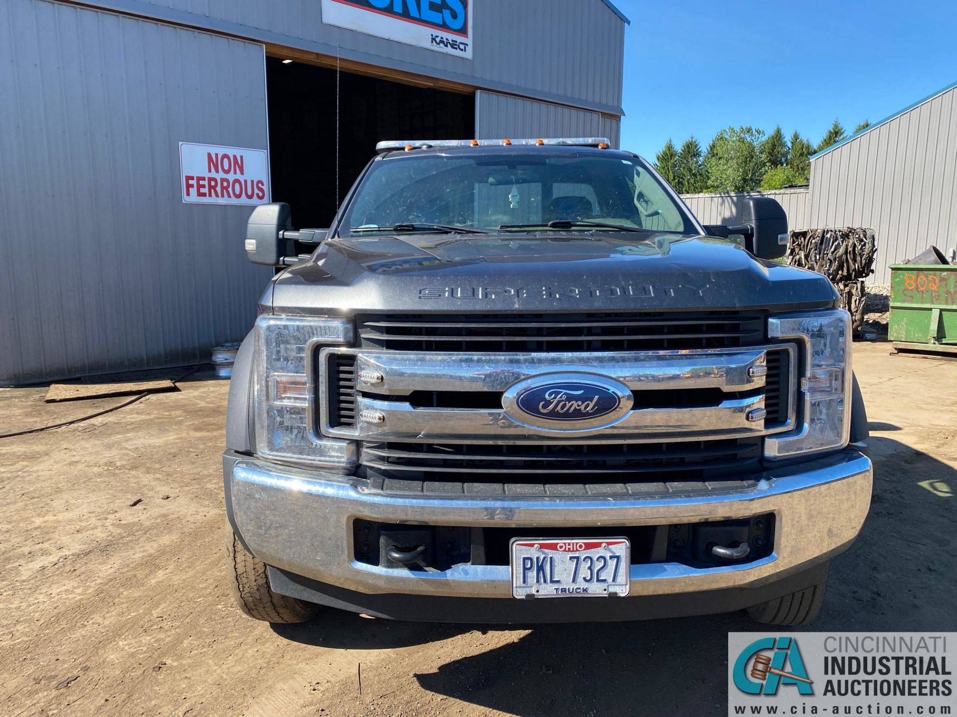 2018 FORD F550XL ROLLBACK, 19' STEEL DECK, RAMSEY CABLE WINCH, 56,657 MILES, AUTOMATIC TRANSMISSION, - Image 4 of 6