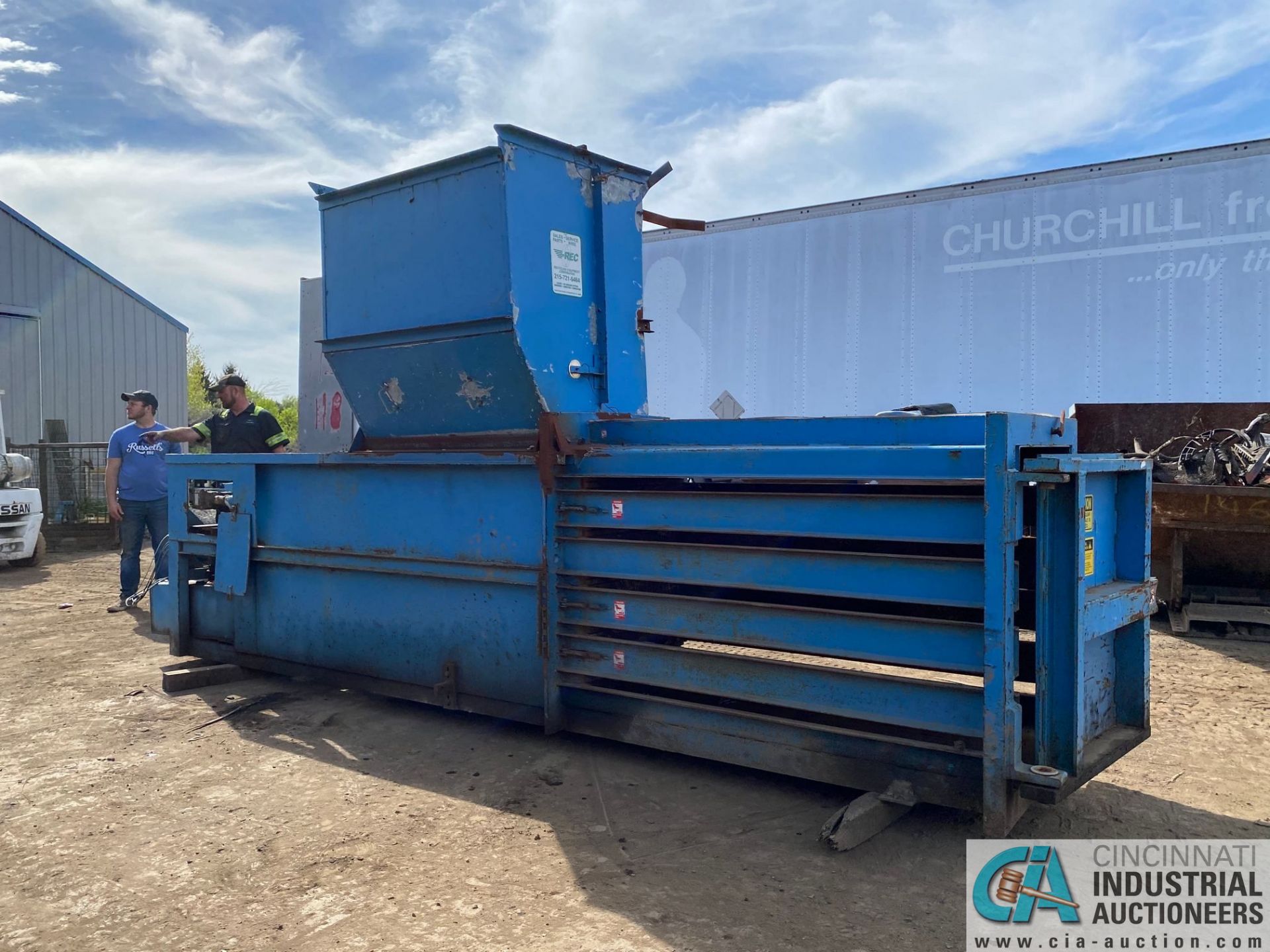 25 HP BALEMASTER TOP LOADING HYDRAULIC HORIZONTAL BALER, 32" WIDE X 60" LONG X 40" HIGH BALE SIZE - Image 3 of 9