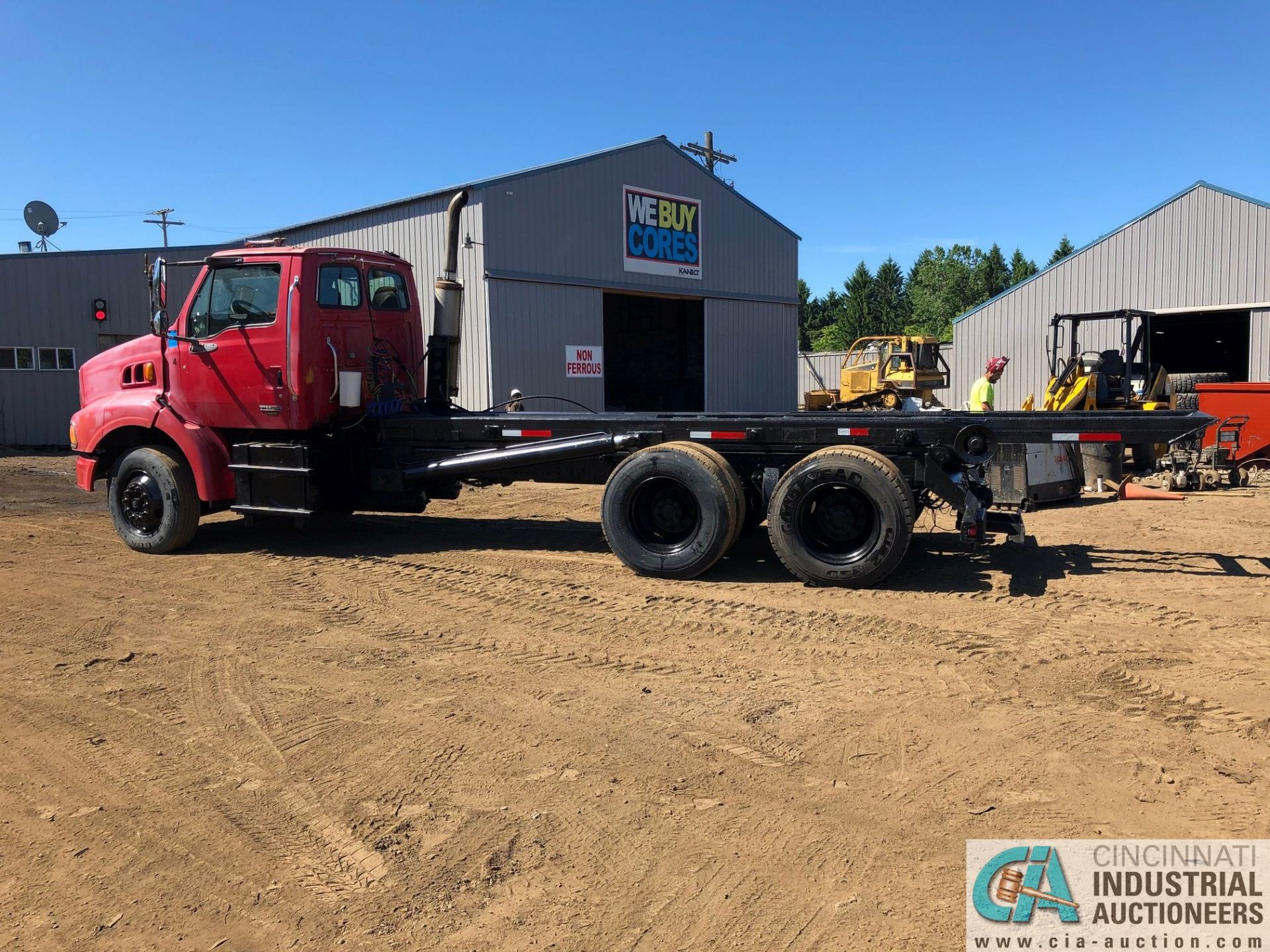 2007 STERLING TANDEM AXLE DUAL WHEEL ROLLOFF CONTAINER TRUCK, EASTON FULLER TRANSMISSION,