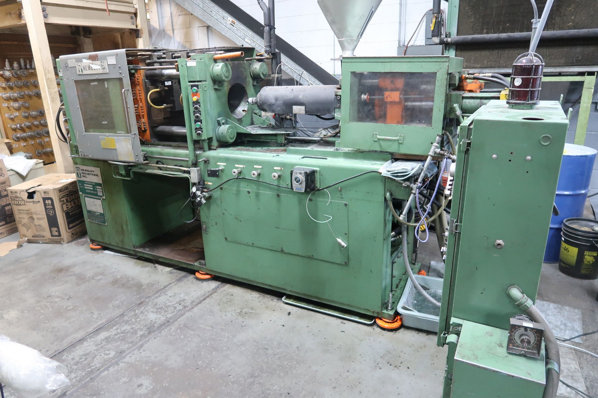 **150 TON NEWBURY MODEL H6-150RS HYDRAULIC CLAMP PLASTIC INJECTION MOLDING MACHINE; S/N 33382150S73,