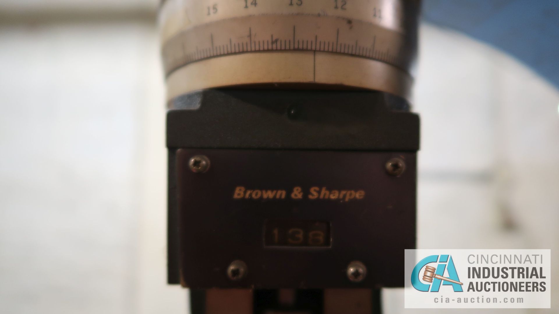 18" BROWN & SHARPE MODEL 600-5103 HEIGHT GAUGE - Image 4 of 4