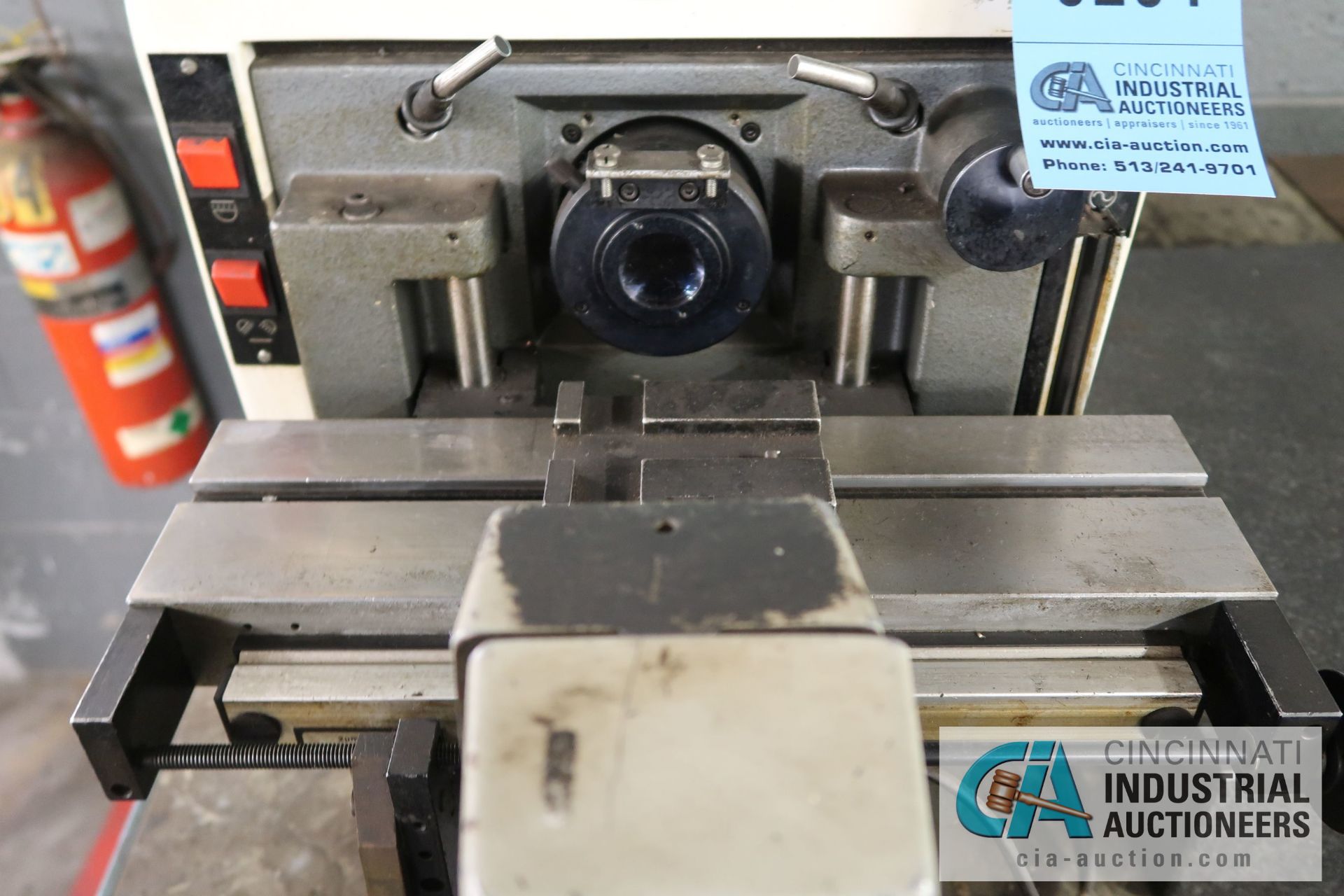 14" GAGE MASTER SERIES 20 OPTICAL COMPARATOR - Image 5 of 8