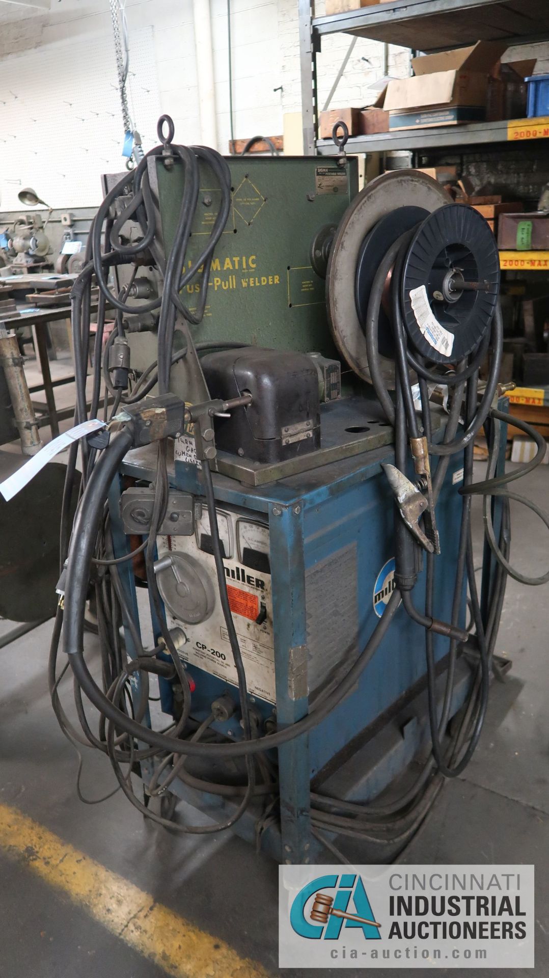 200 AMP MILLER CP-200 WELDER W/ LINDE SIGMATIC PUSH-PULL WIRE FEEDER - Image 4 of 5