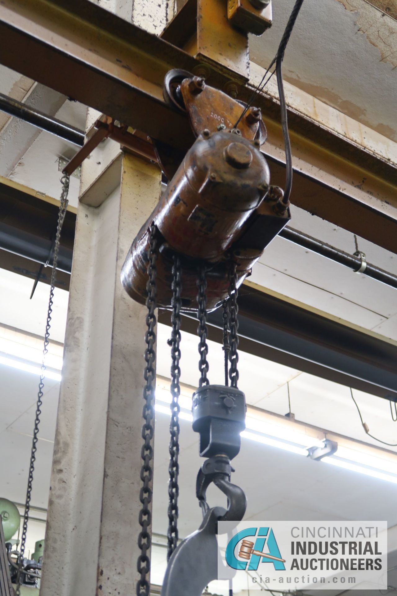 1 TON COMET TROLLEY TYPE ELECTRIC CHAIN HOIST - Image 3 of 3