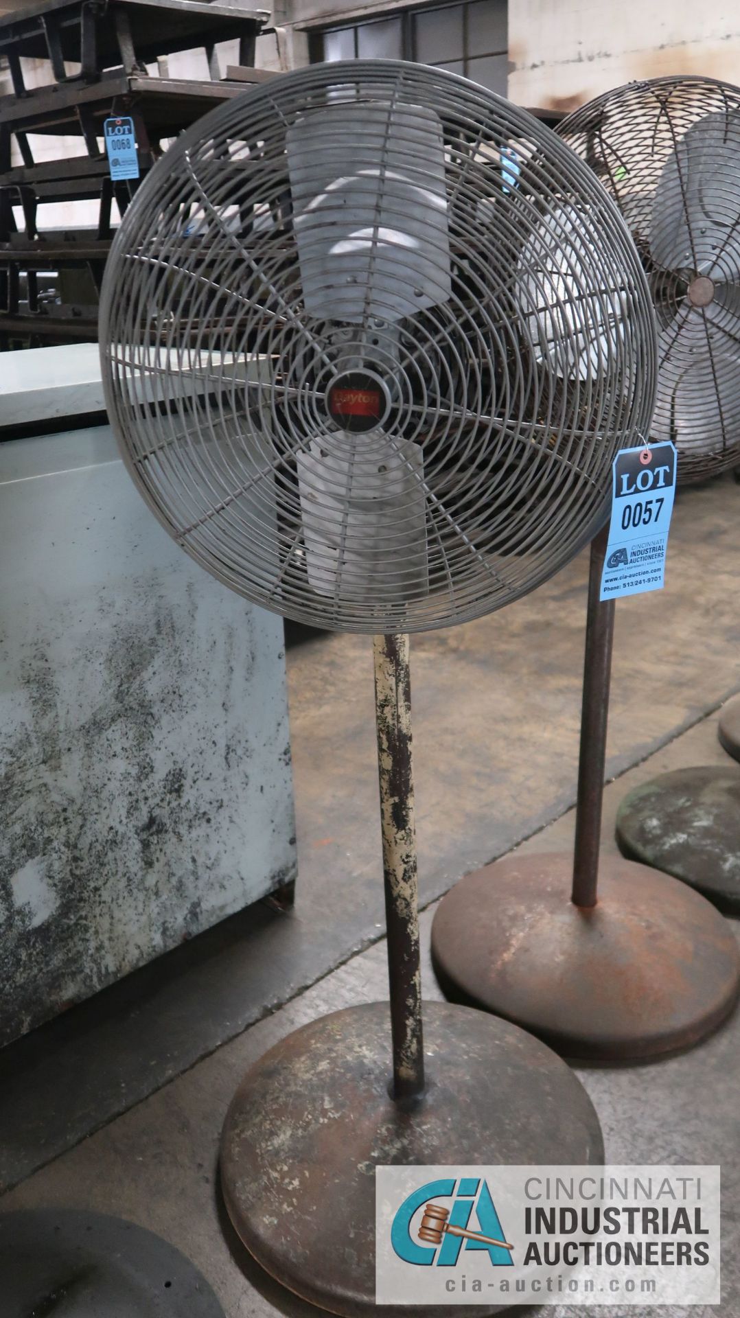 20" PEDESTAL AIR CIRCULATOR