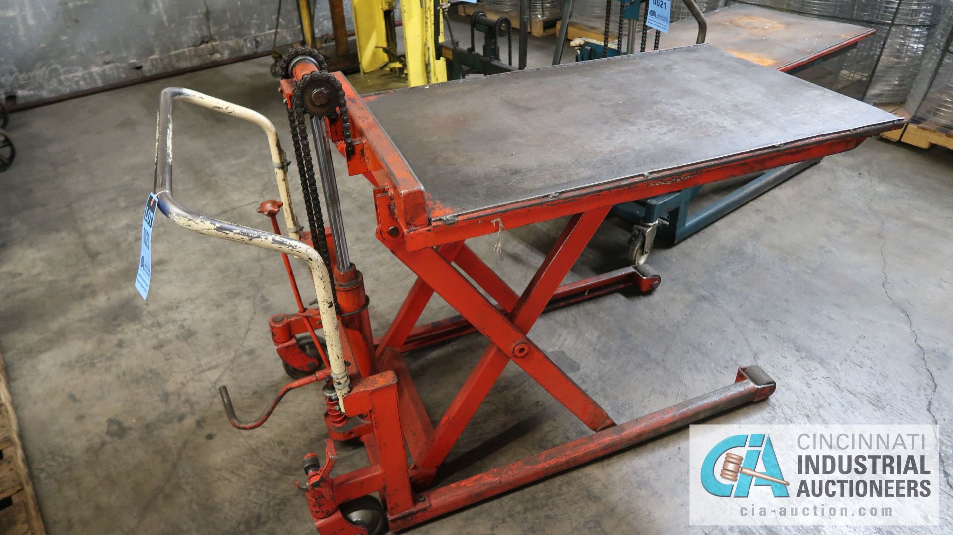 44" X 27" X 1,100 LB. BISHAMON PORTABLE HYDRAULIC DIE CART - Image 3 of 4