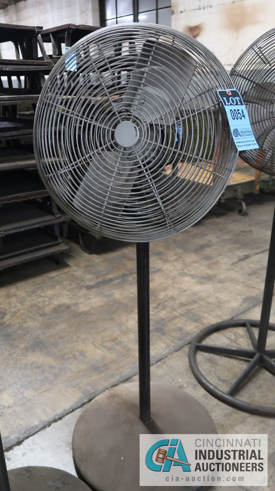 20" PEDESTAL AIR CIRCULATOR