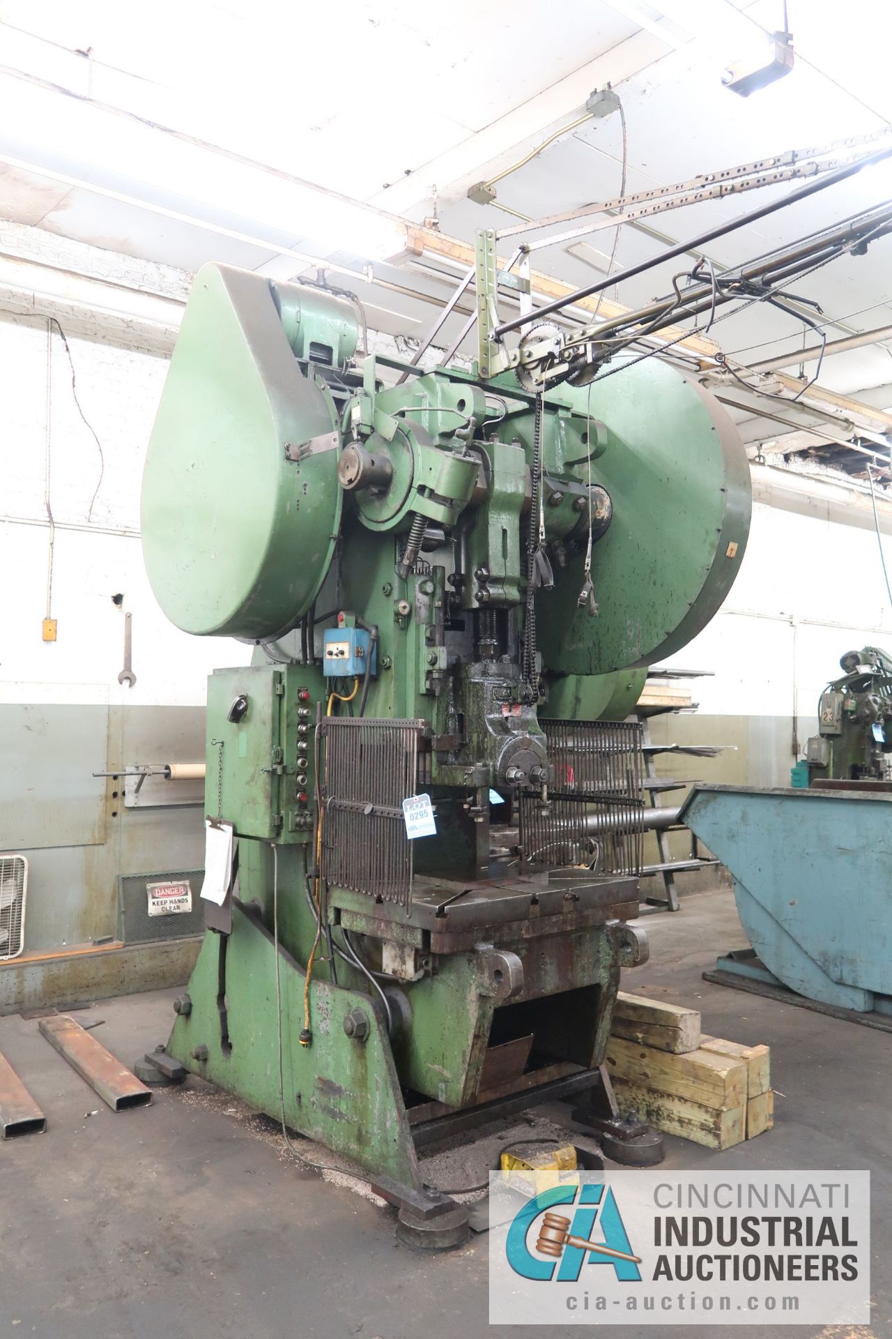 75 TON NIAGARA MODEL A75 OBI PRESS; S/N 39638, 4" STROKE, 15-3/4" SHUT HEIGHT, 3-3/4" ADJ., 36" X - Image 2 of 13